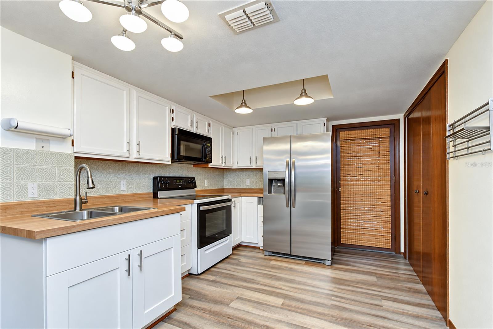 8622 COBBLER PL