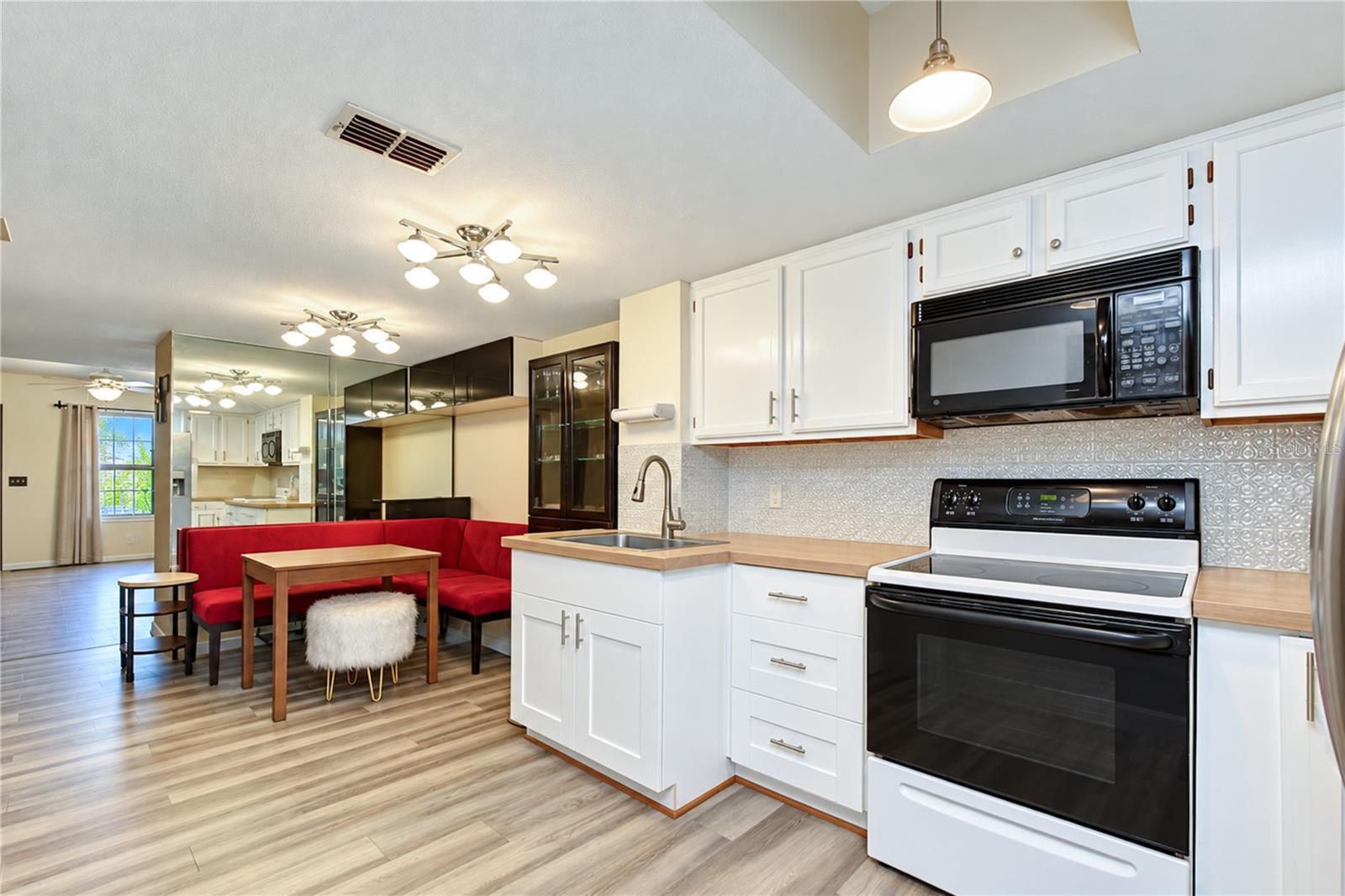 8622 COBBLER PL