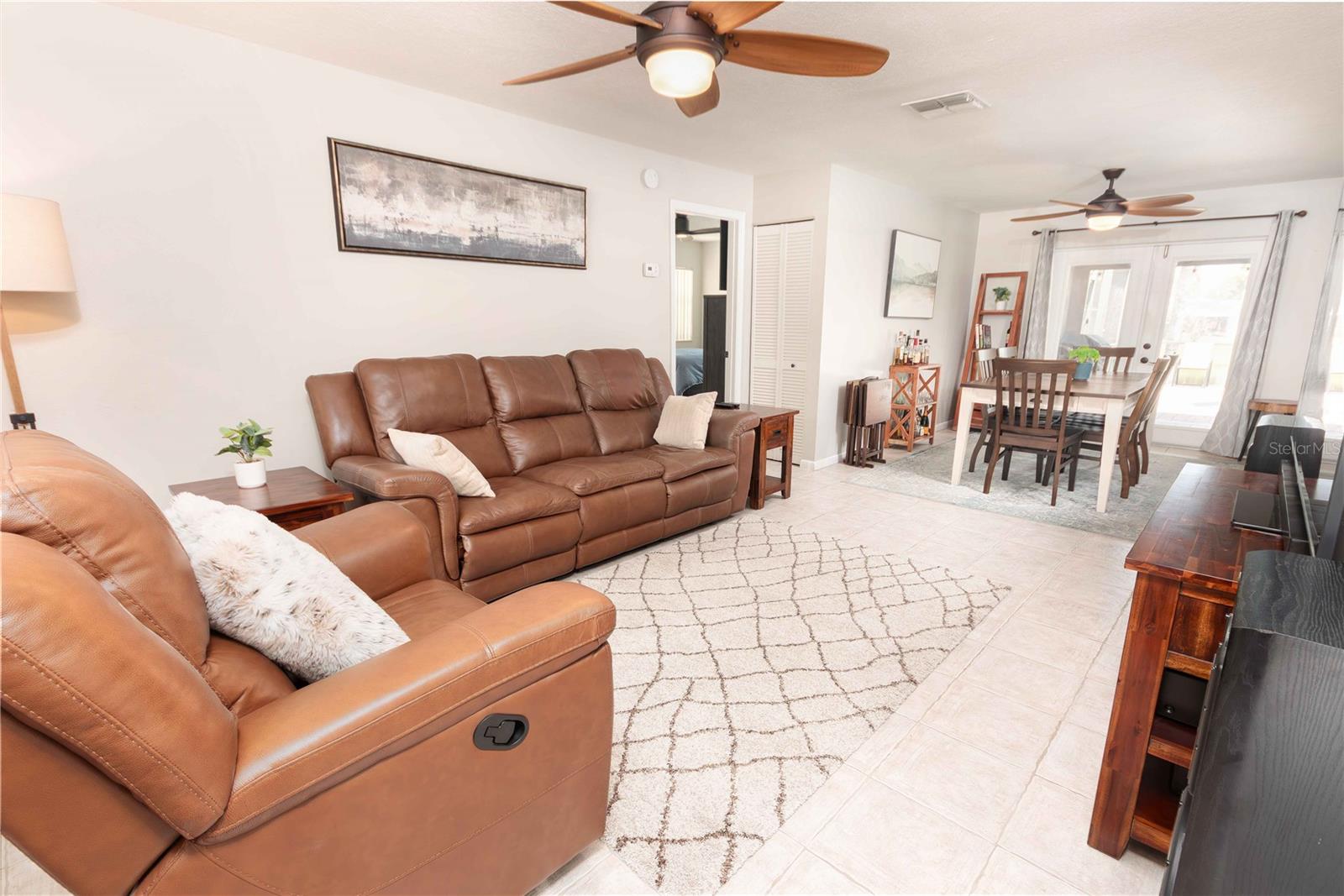 4311 COUNTY BREEZE DR
