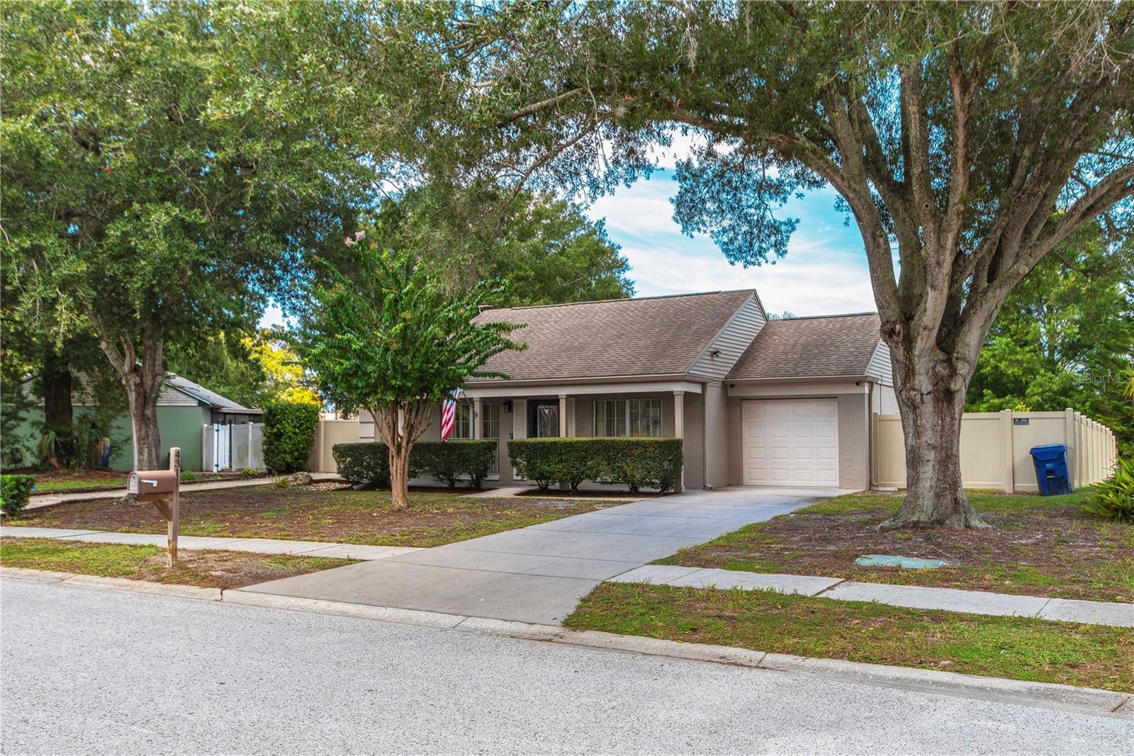 4311 COUNTY BREEZE DR