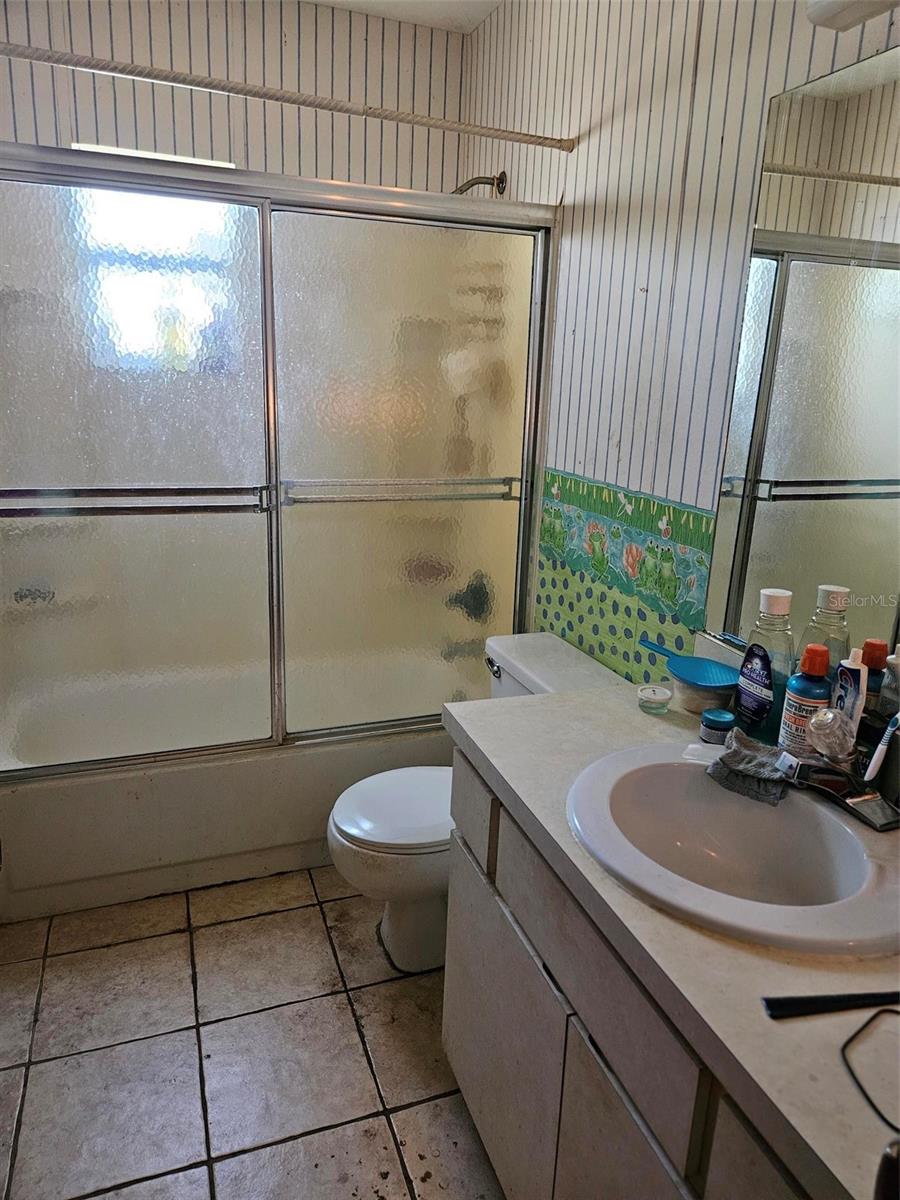 22335 SOUTHSHORE DR