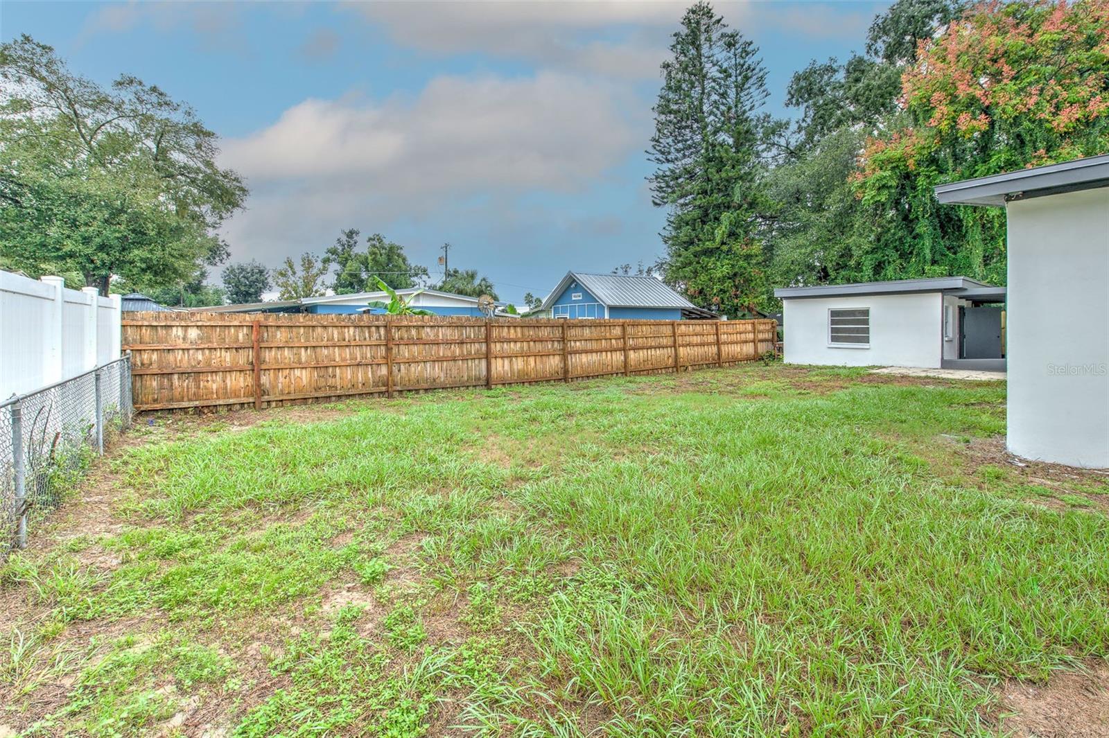 507 SUTTON PL