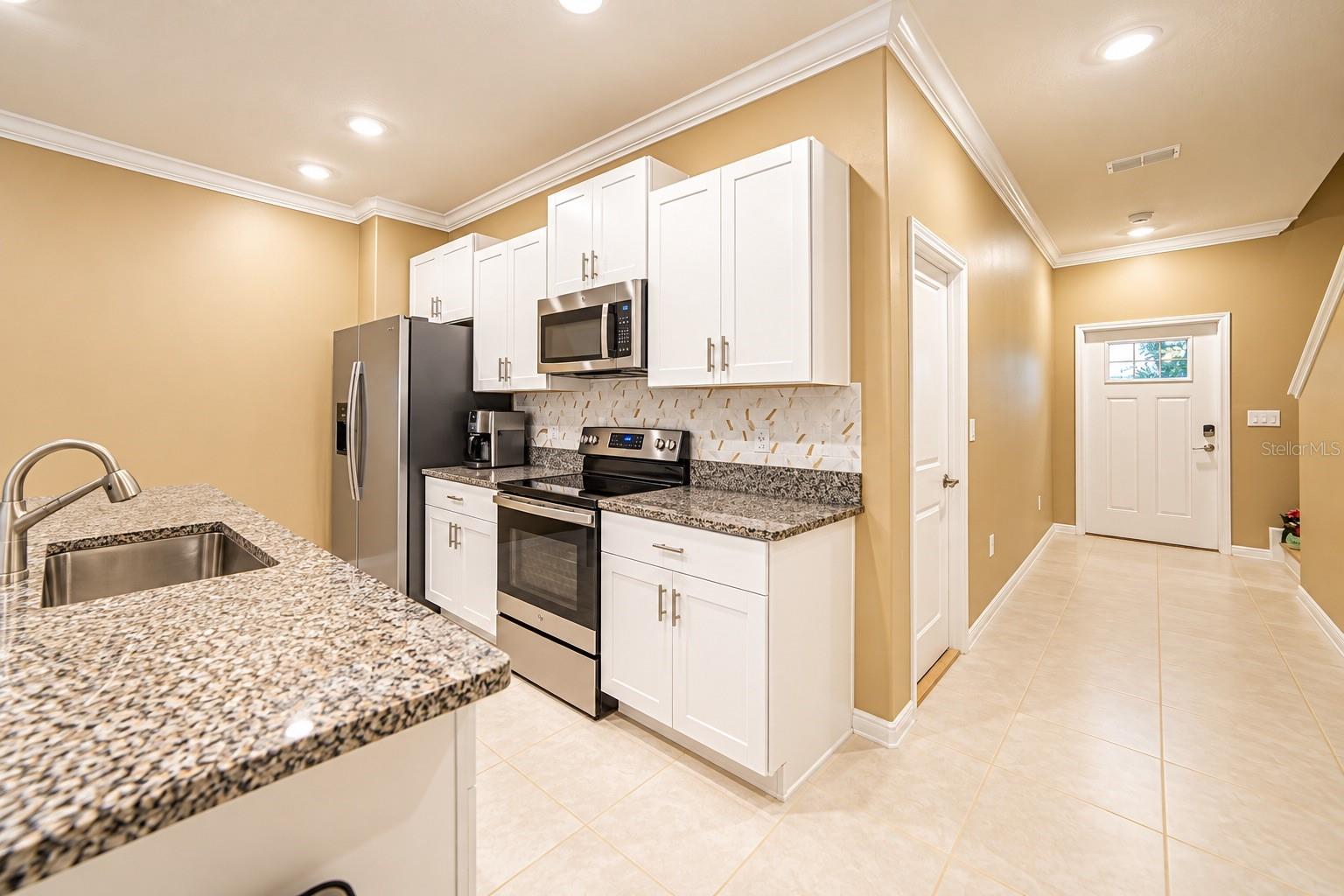 9653 ASHWORTH PL