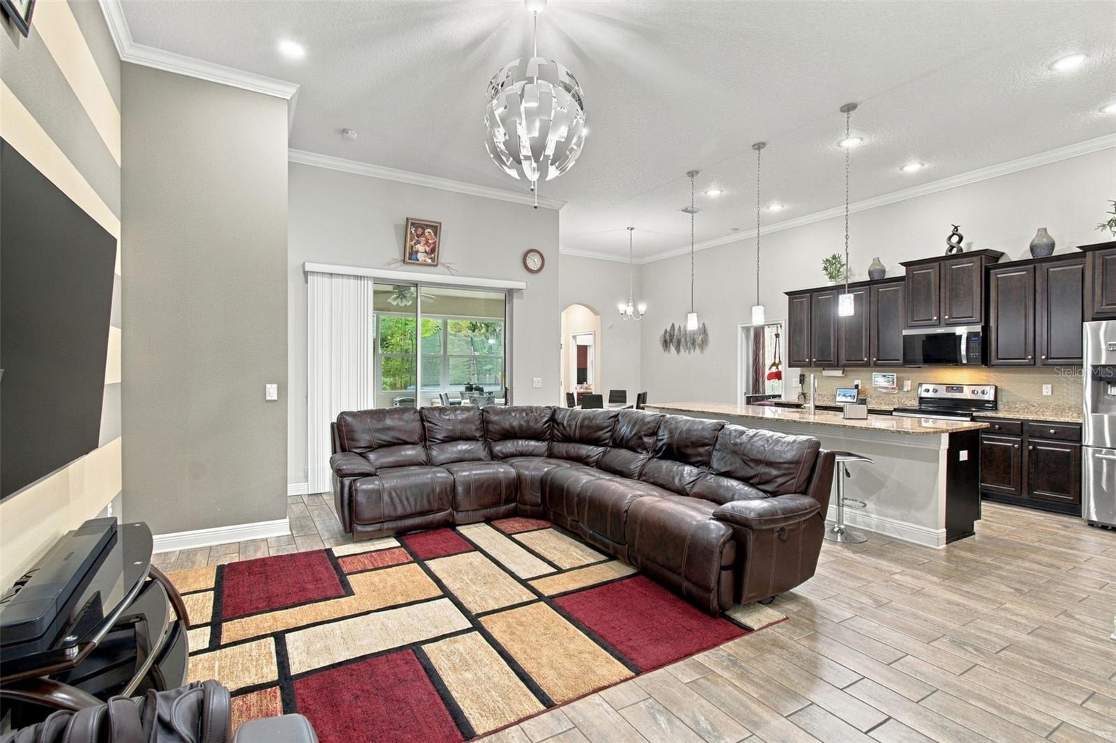 1015 TRACEY ANN LOOP
