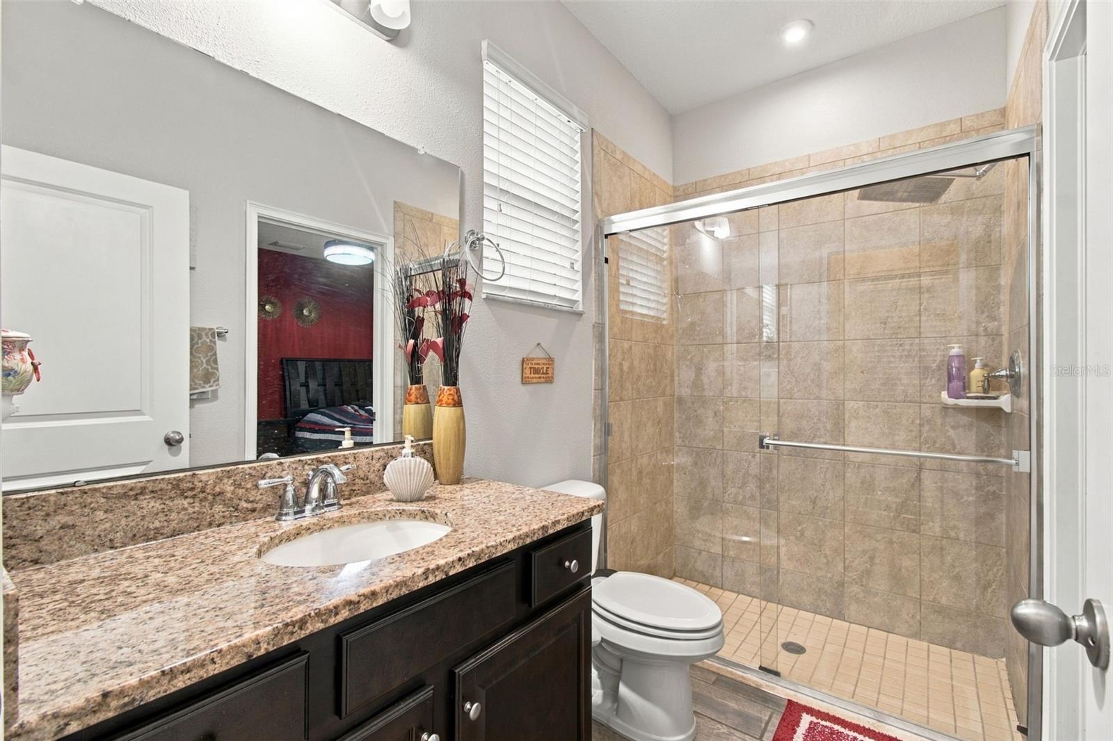 1015 TRACEY ANN LOOP