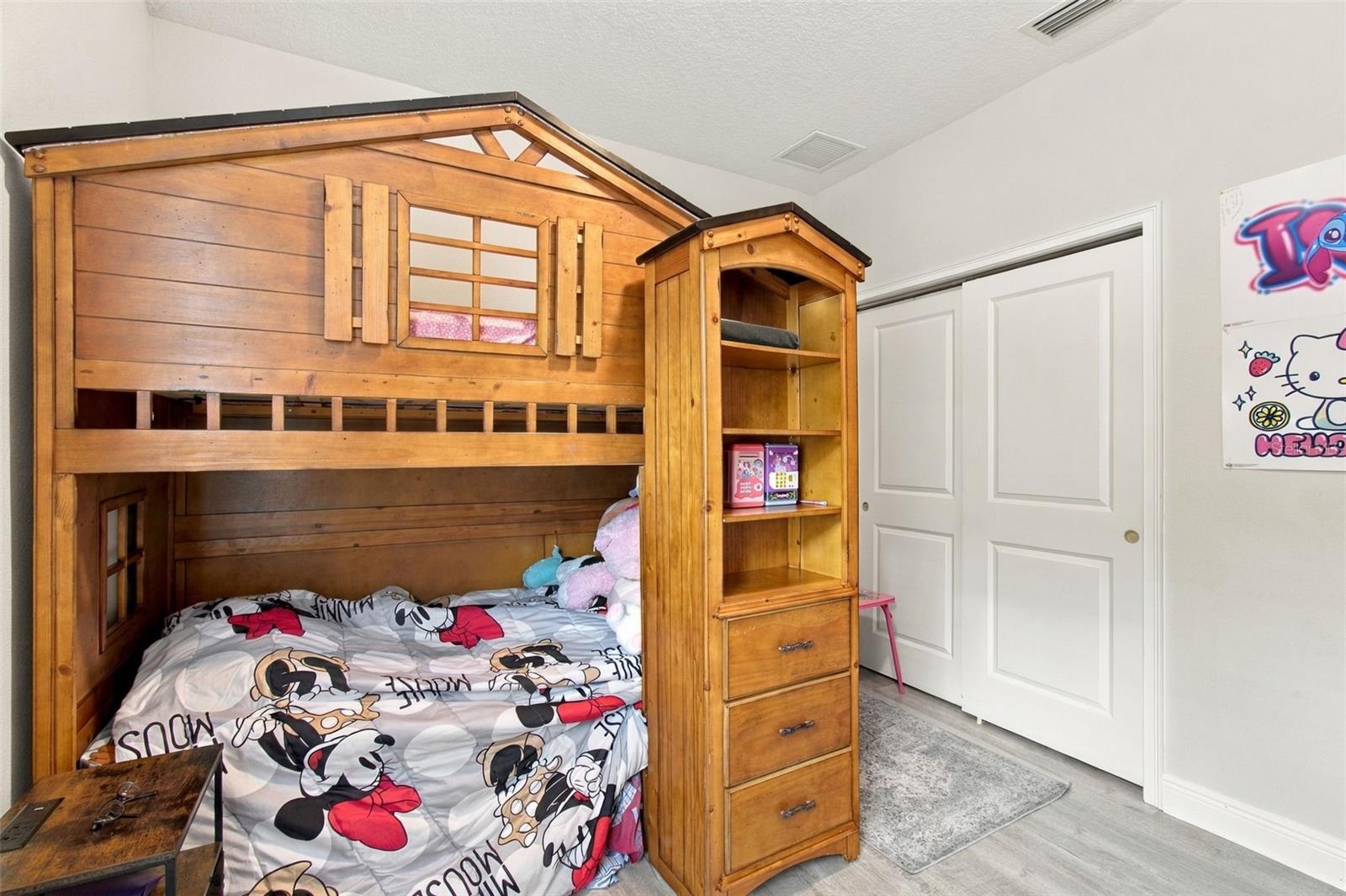 1015 TRACEY ANN LOOP