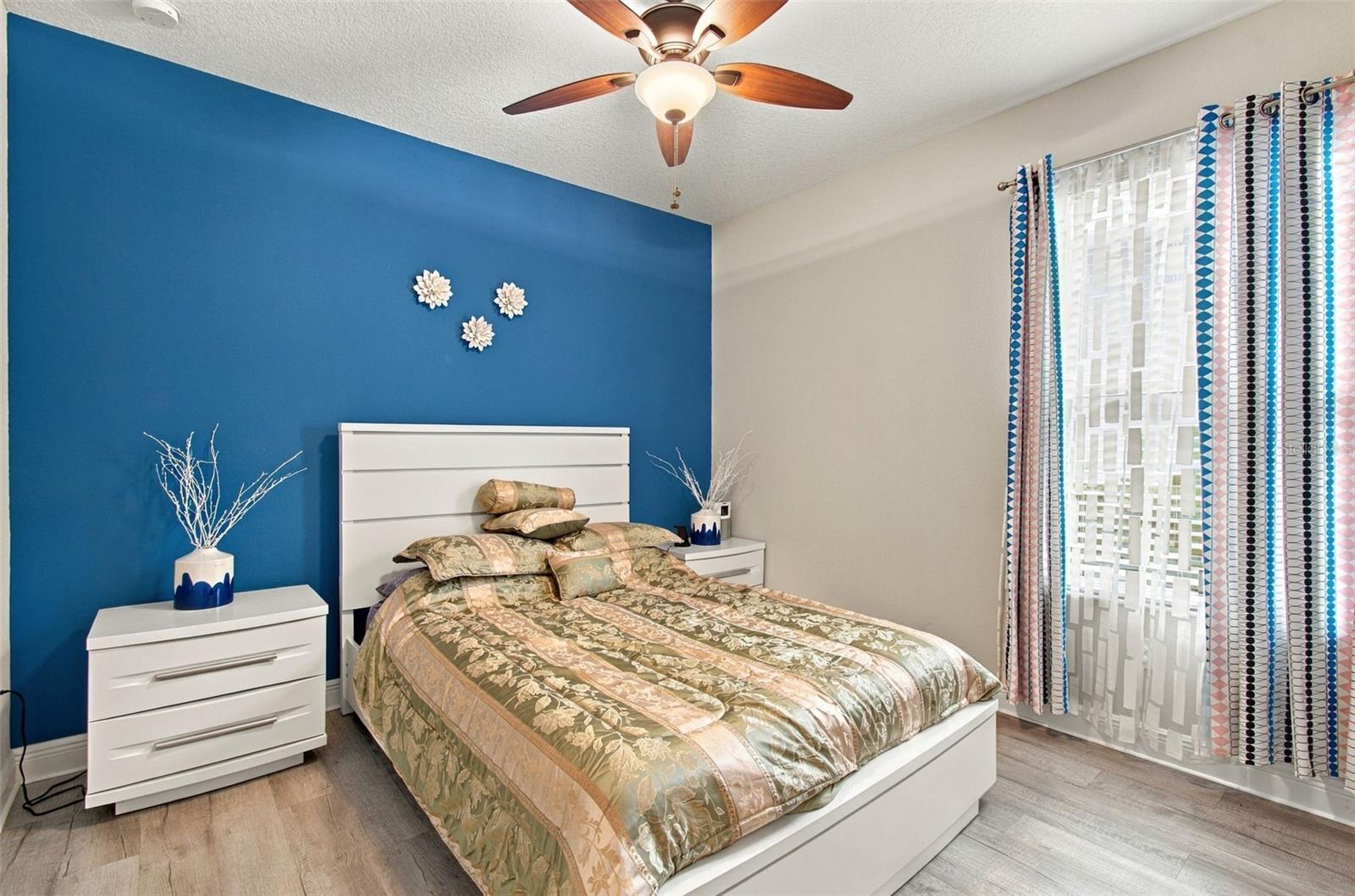 1015 TRACEY ANN LOOP
