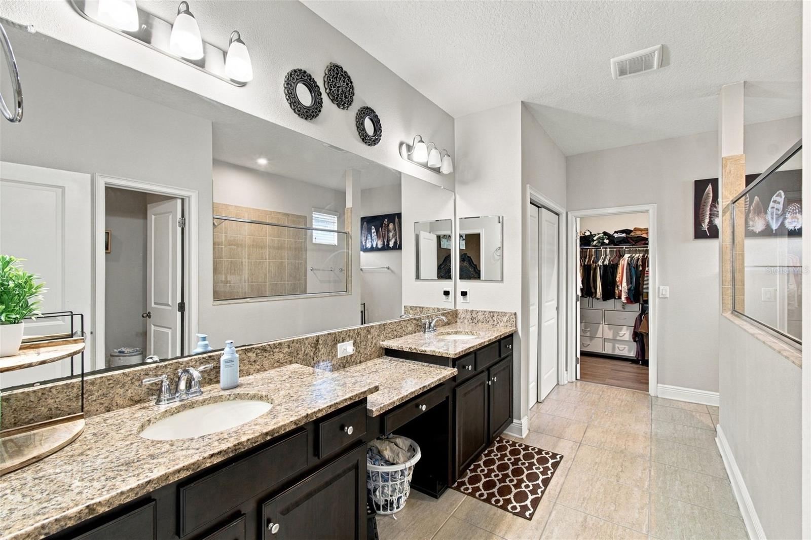 1015 TRACEY ANN LOOP