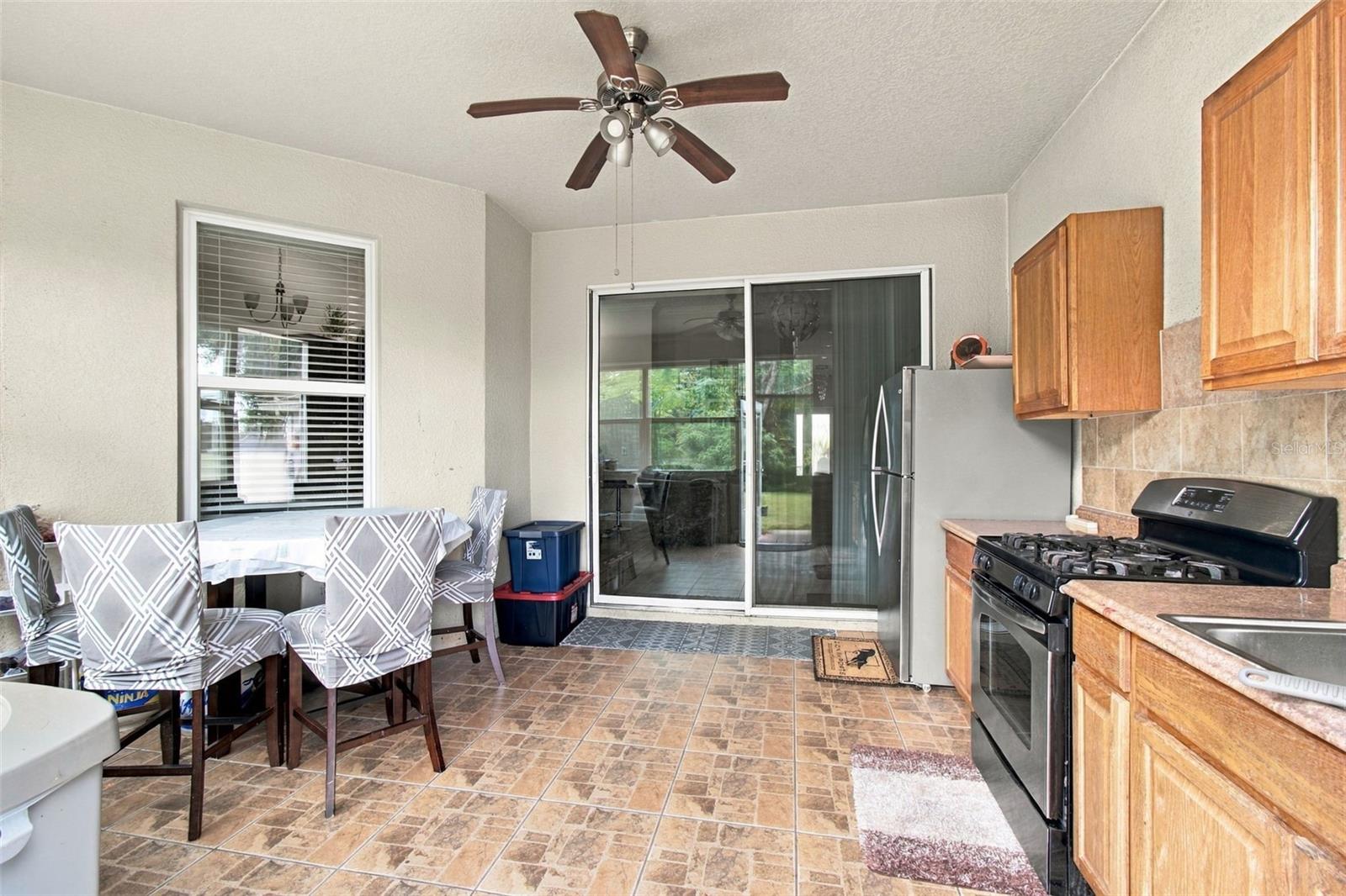 1015 TRACEY ANN LOOP