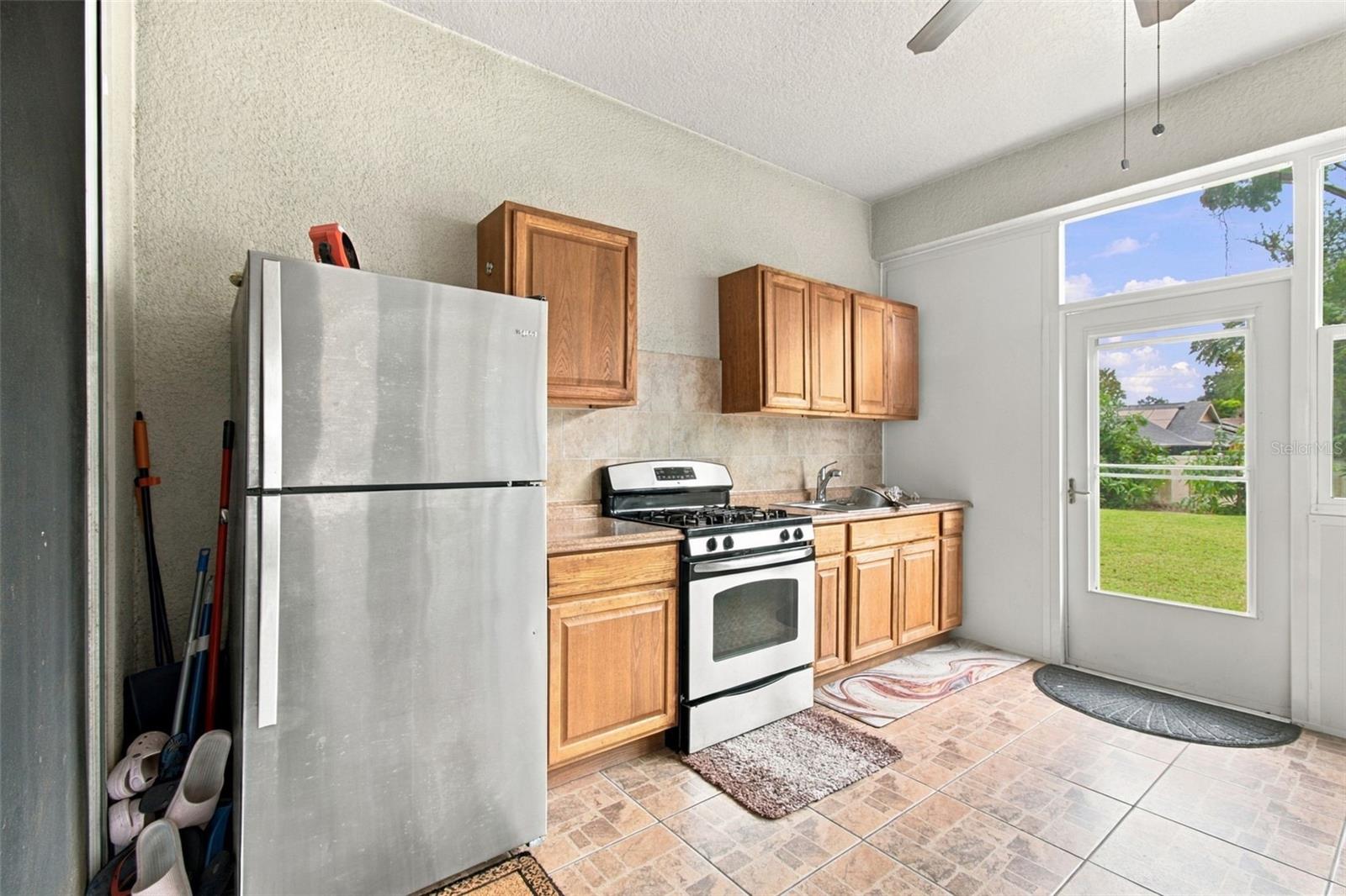 1015 TRACEY ANN LOOP