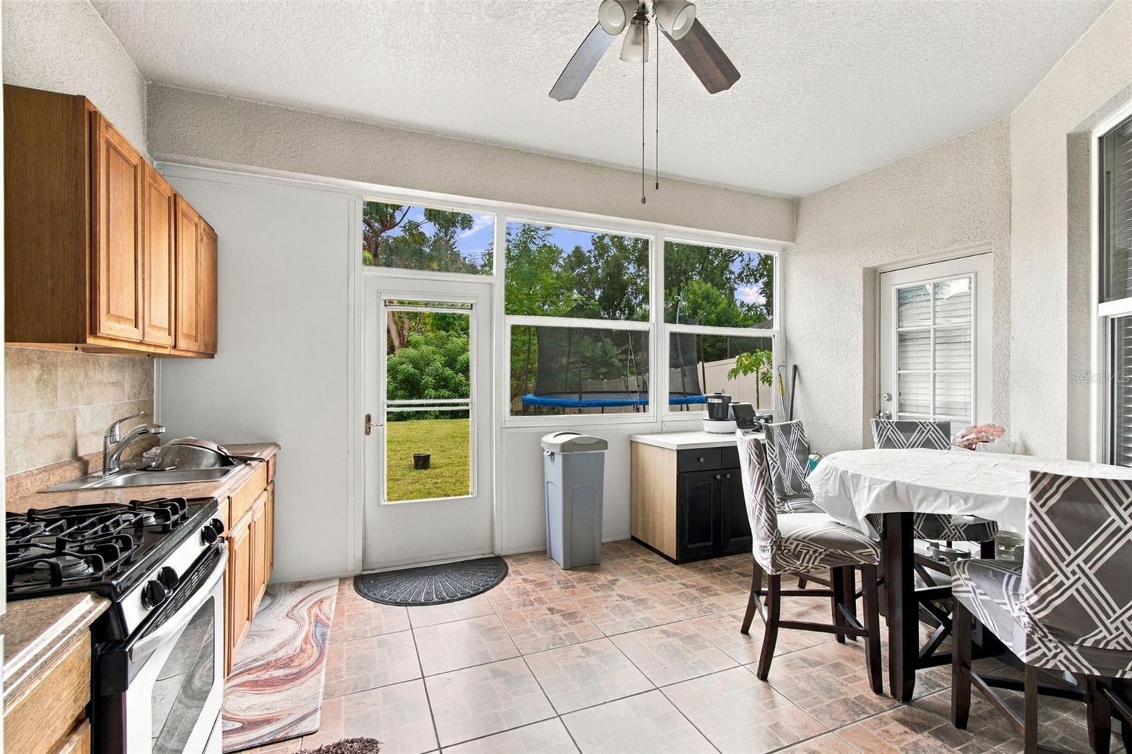 1015 TRACEY ANN LOOP