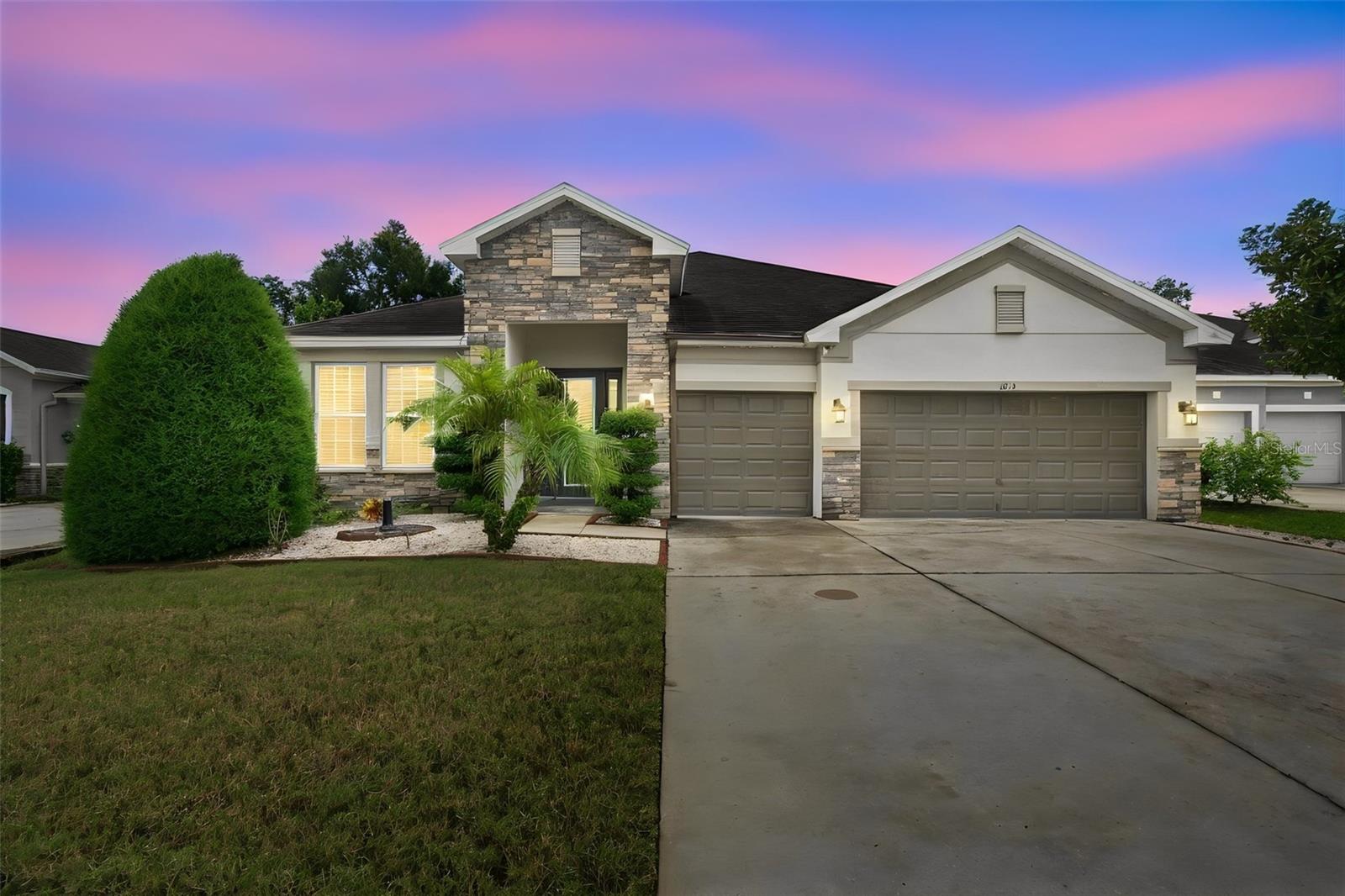 1015 TRACEY ANN LOOP