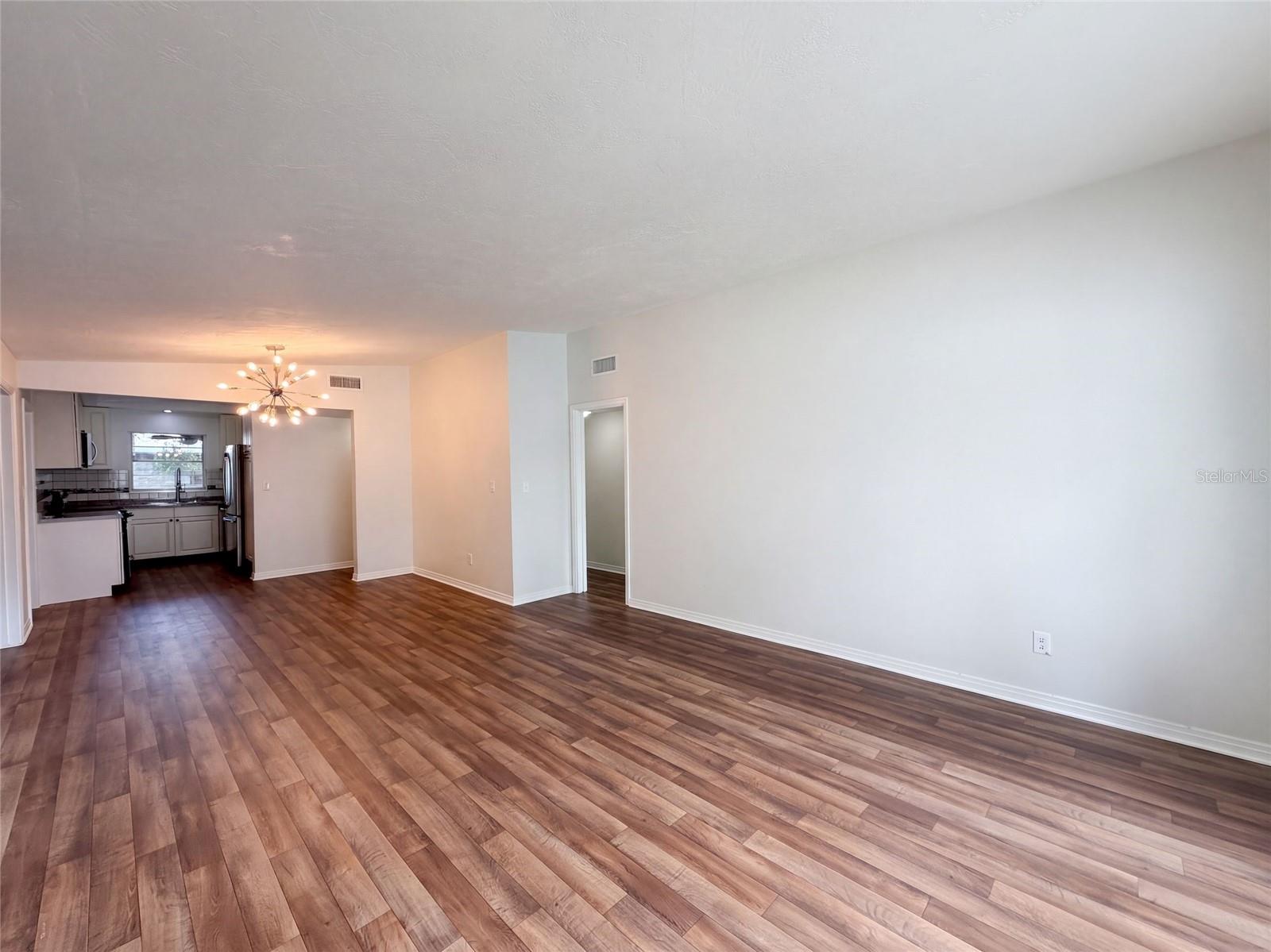 409 BERWICK AVE