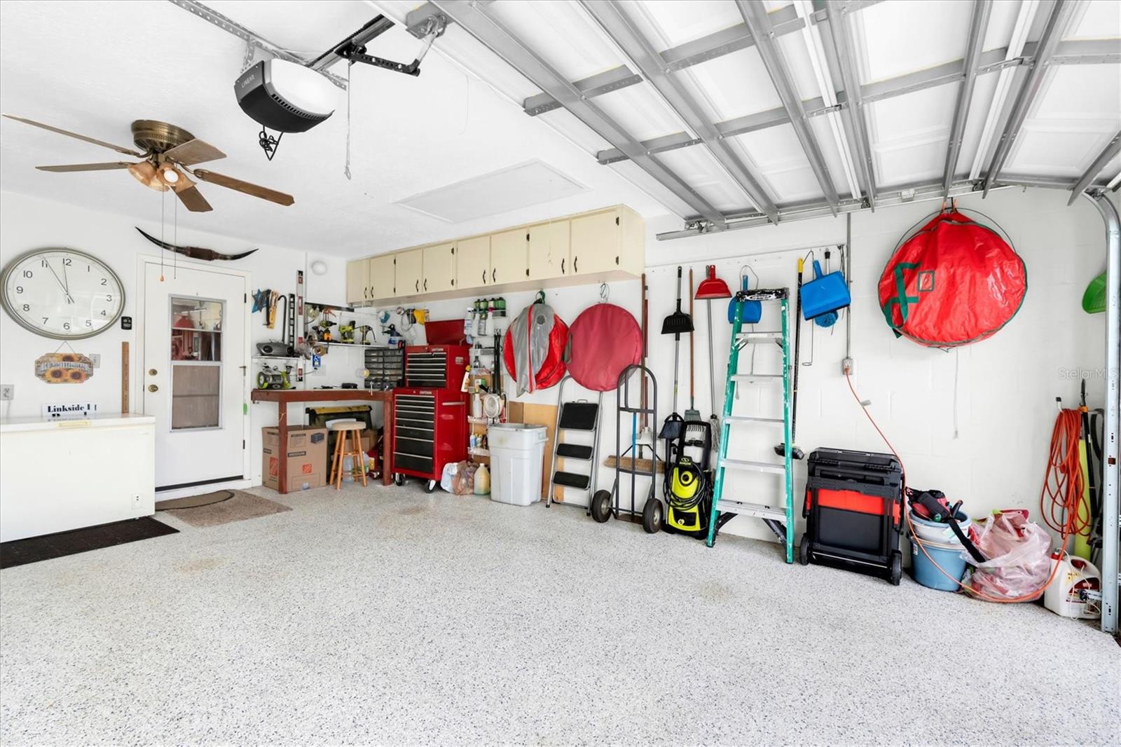 11120 SANDTRAP DR
