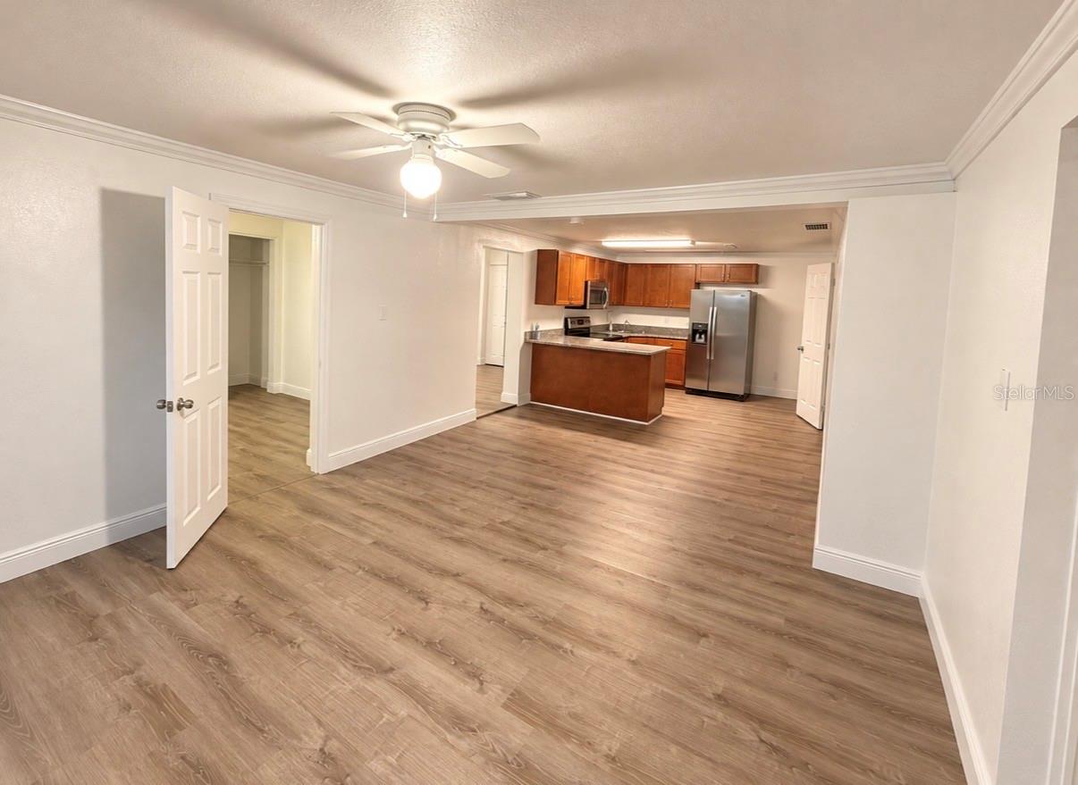 3901 KIMBALL AVE