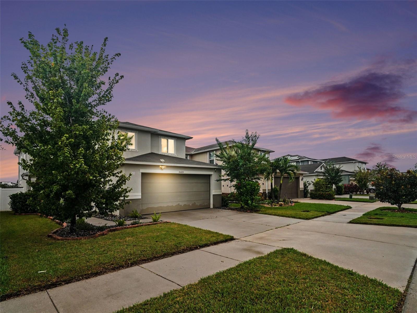 10439 LAGUNA PLAINS DR