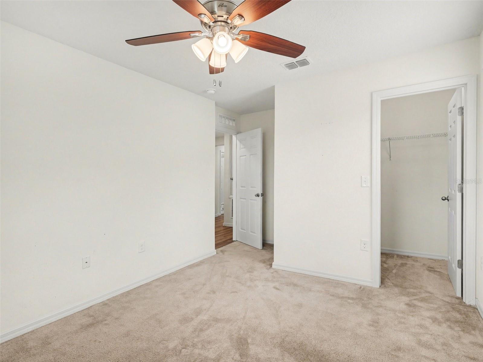 10439 LAGUNA PLAINS DR