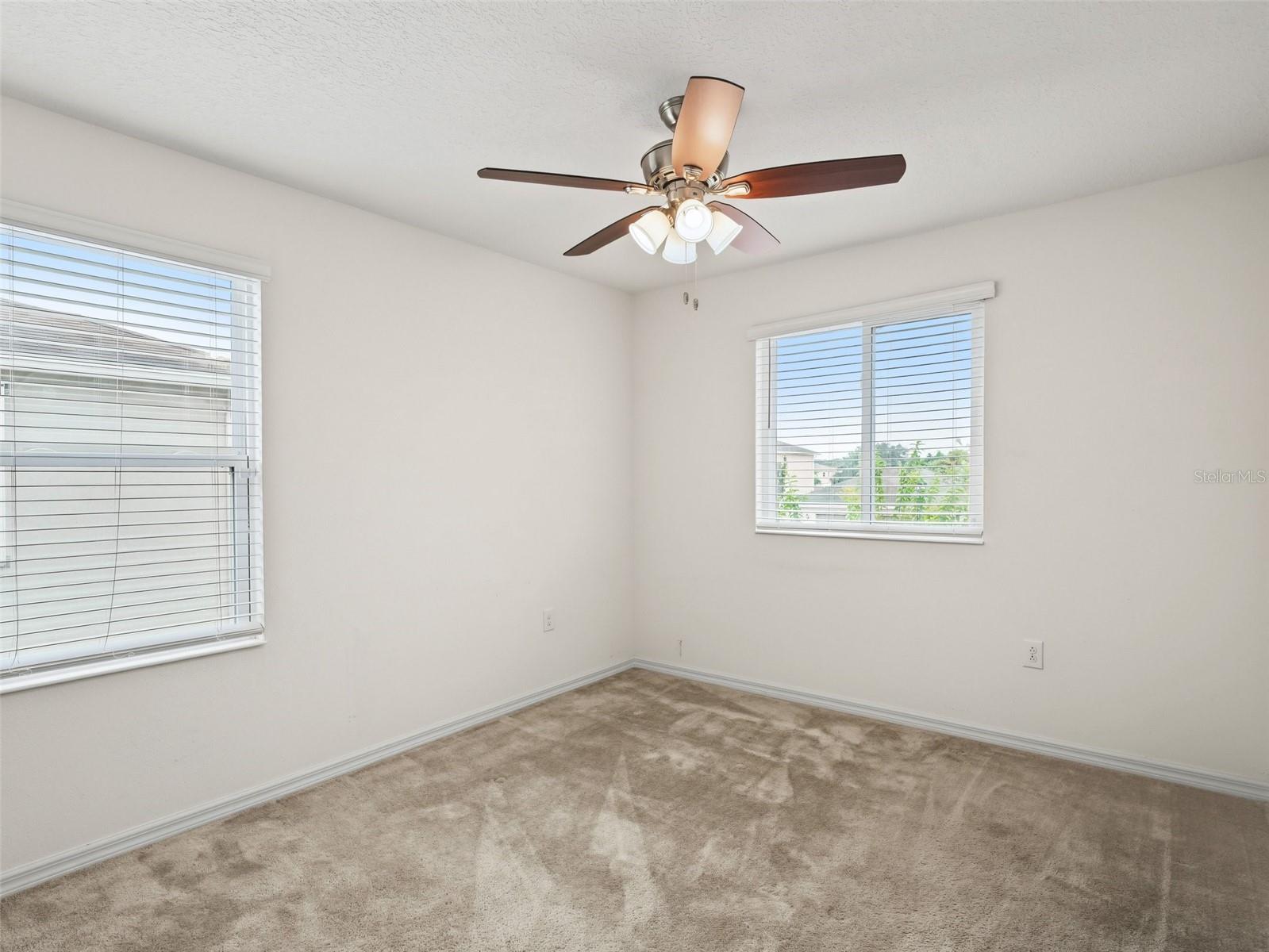 10439 LAGUNA PLAINS DR