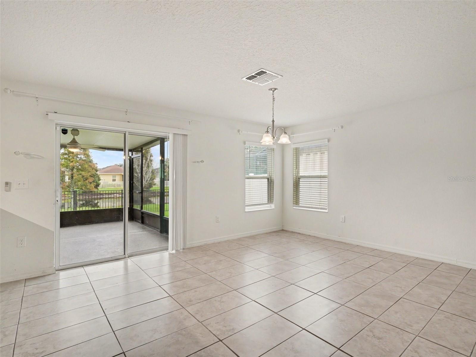 10439 LAGUNA PLAINS DR