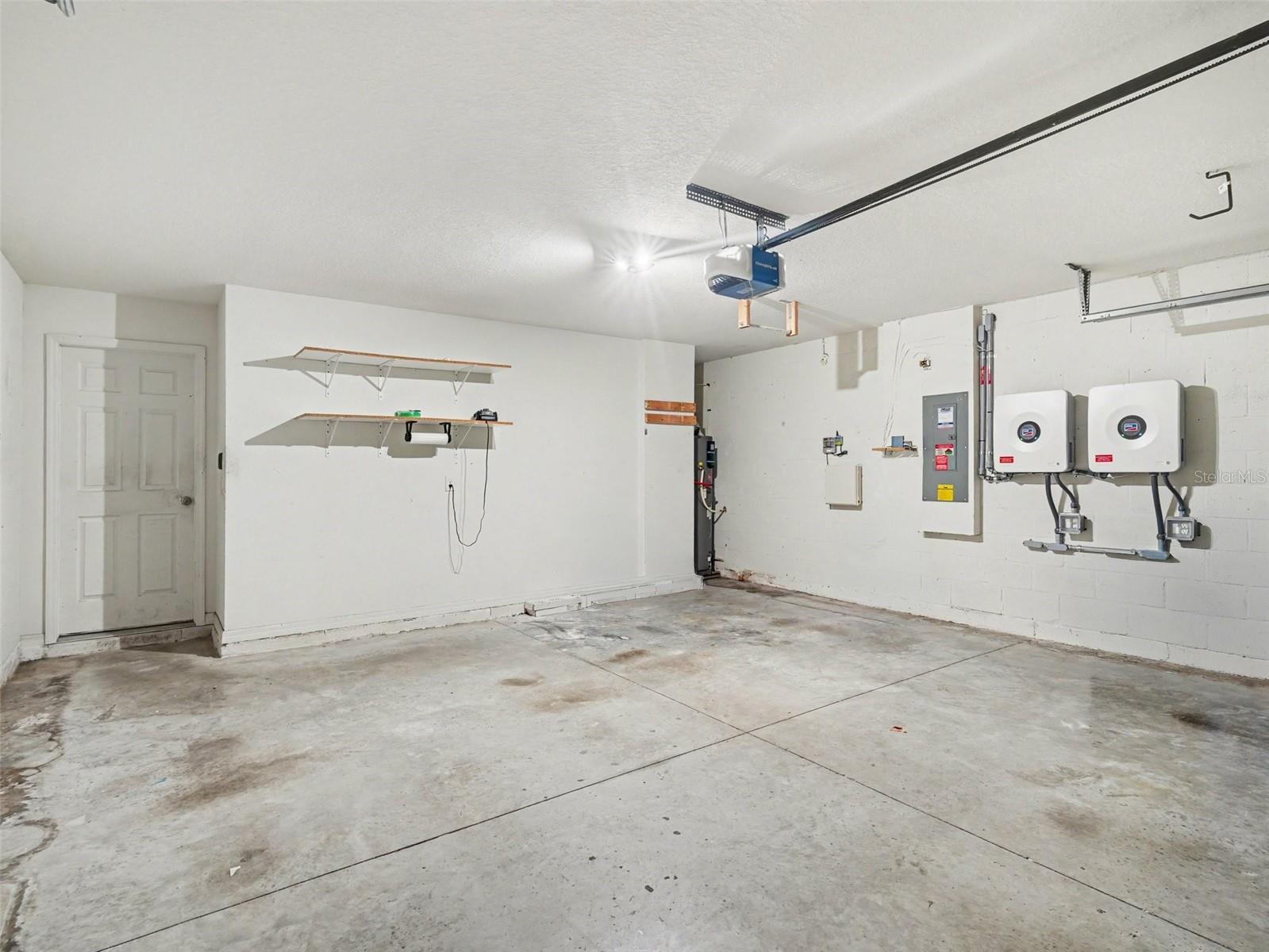 10439 LAGUNA PLAINS DR