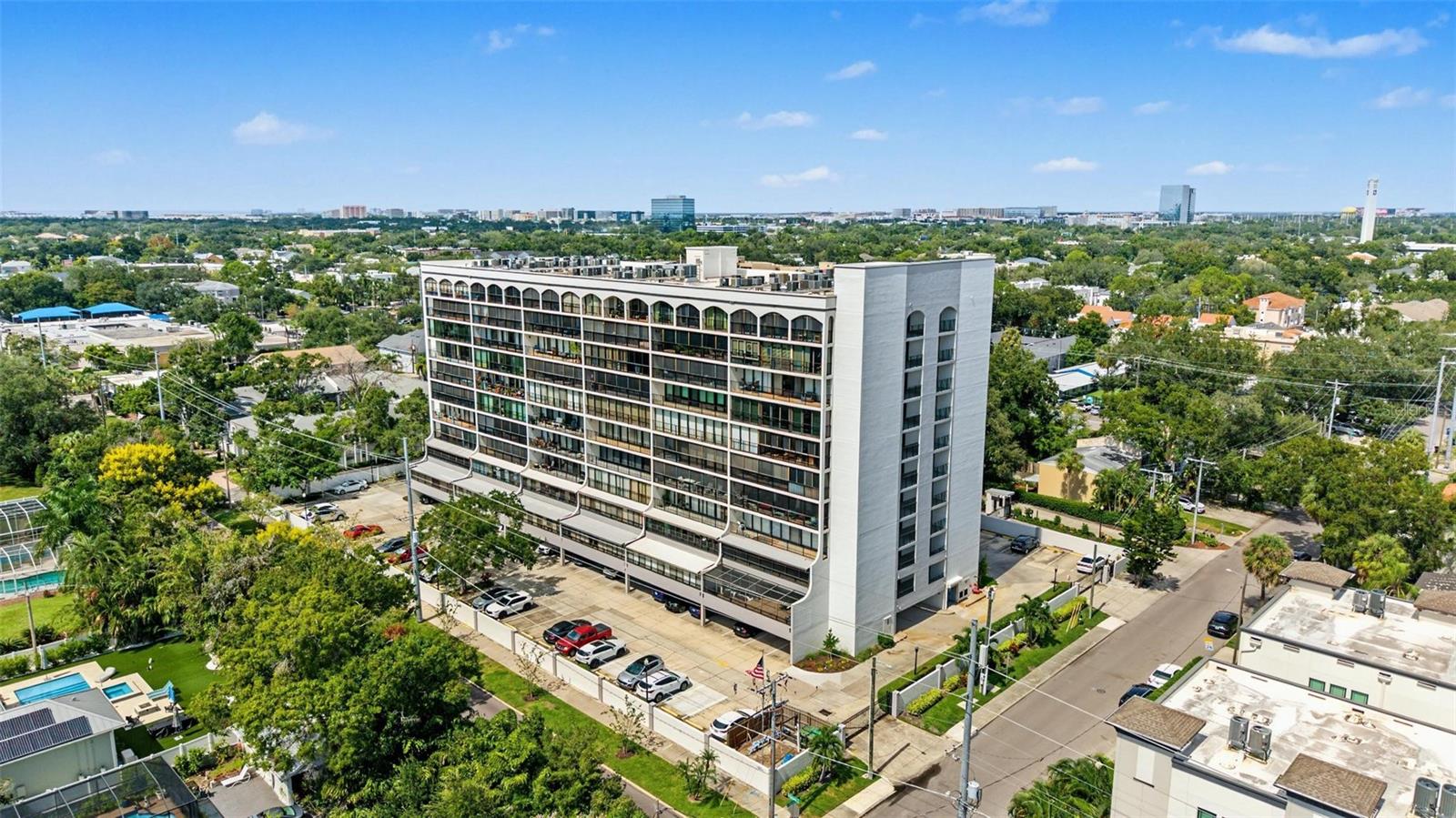 3211 W SWANN AVE #203