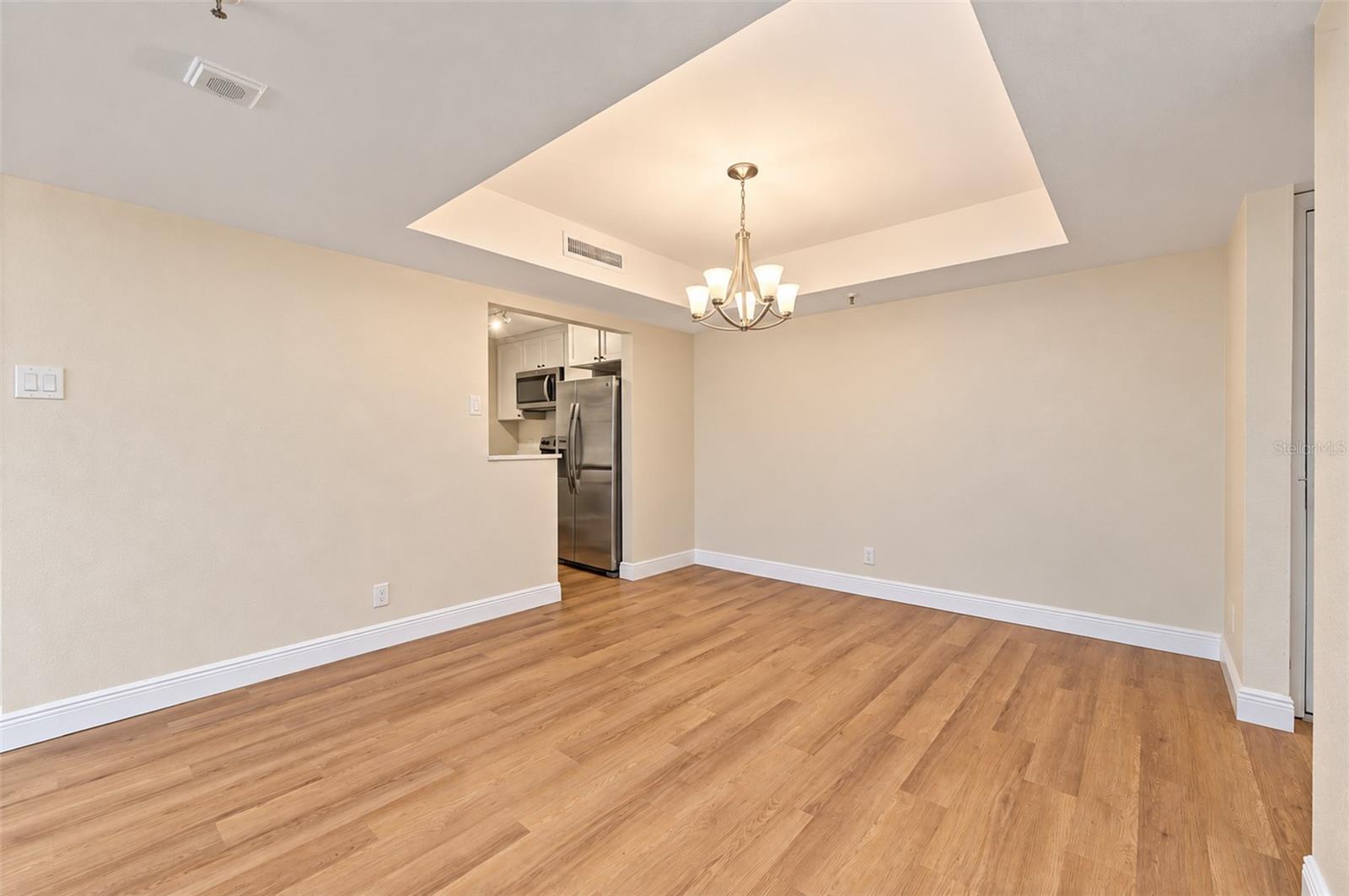 3211 W SWANN AVE #203