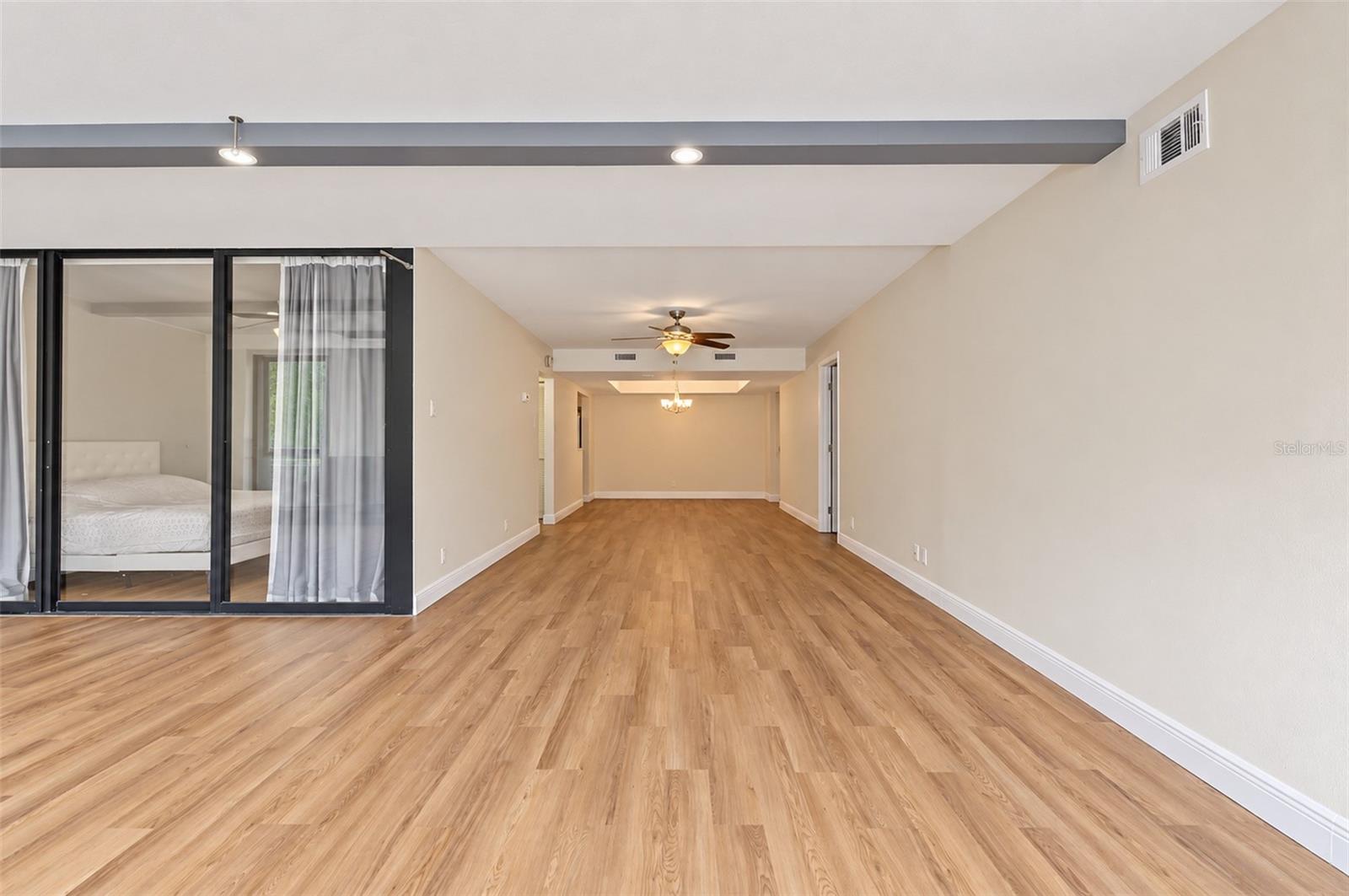 3211 W SWANN AVE #203