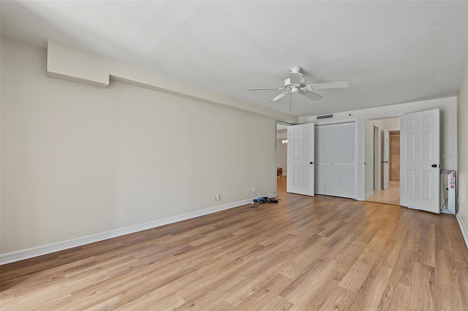 3211 W SWANN AVE #203