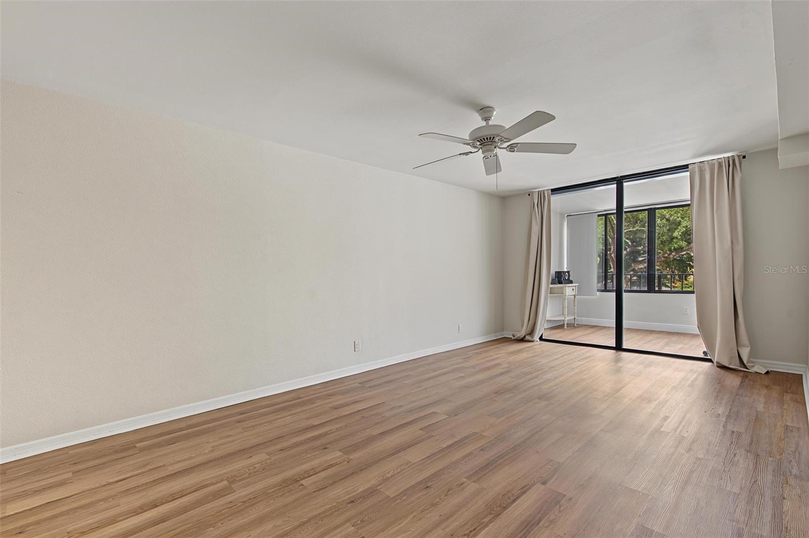 3211 W SWANN AVE #203