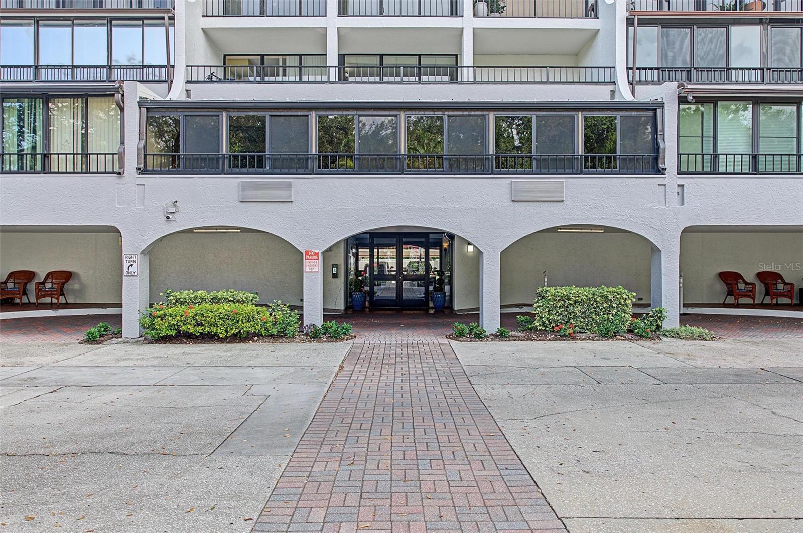 3211 W SWANN AVE #203
