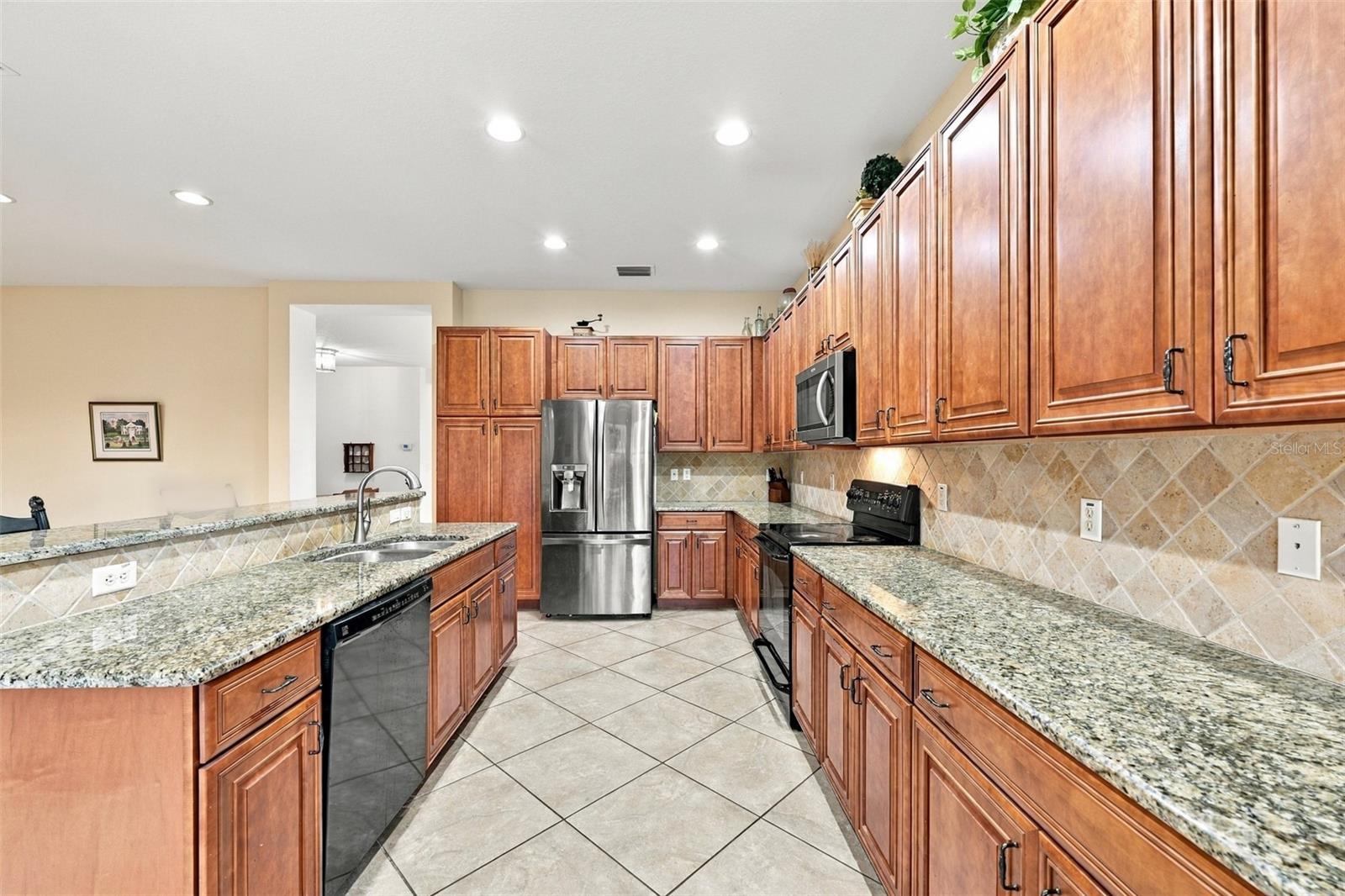 5014 SANDY BROOK CIR