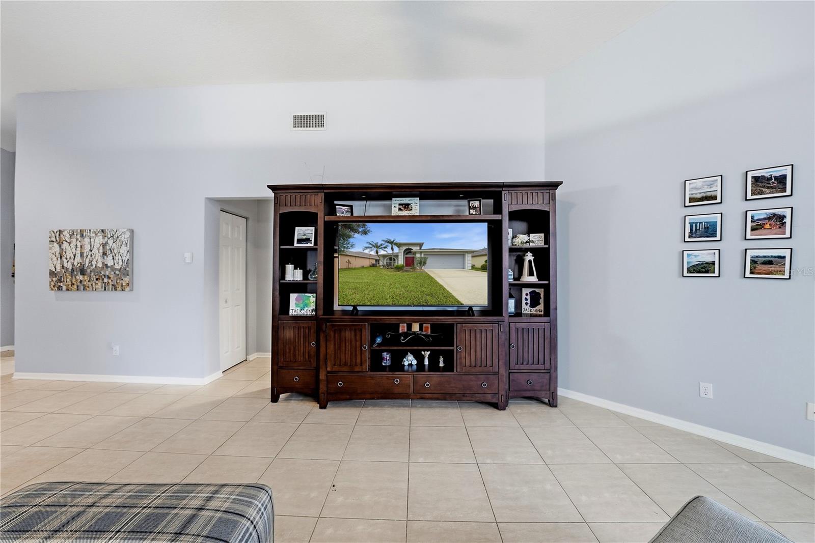 2012 BRIDGEHAMPTON PL