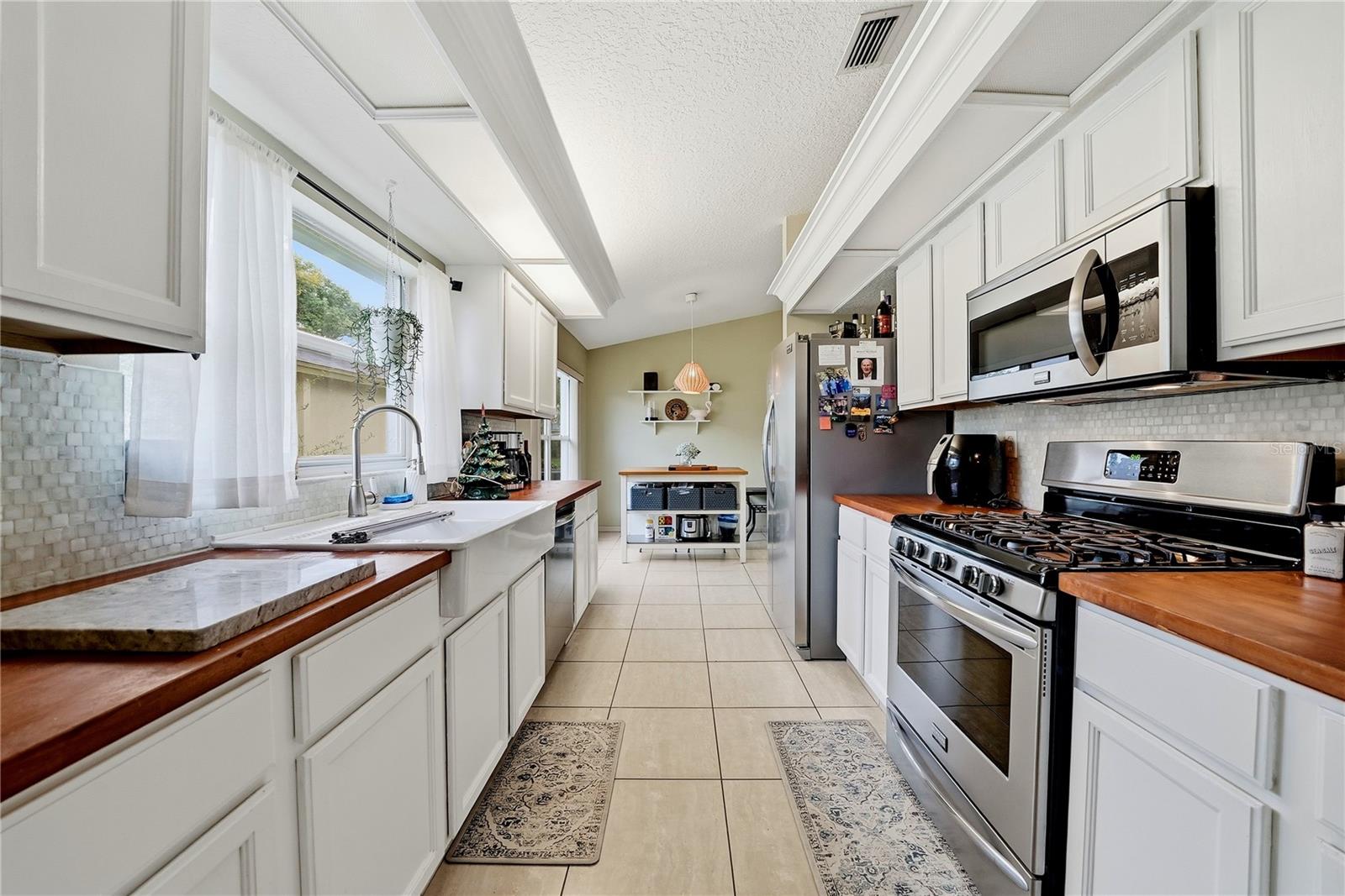 2012 BRIDGEHAMPTON PL