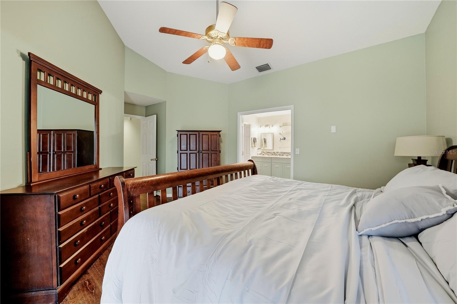 2012 BRIDGEHAMPTON PL
