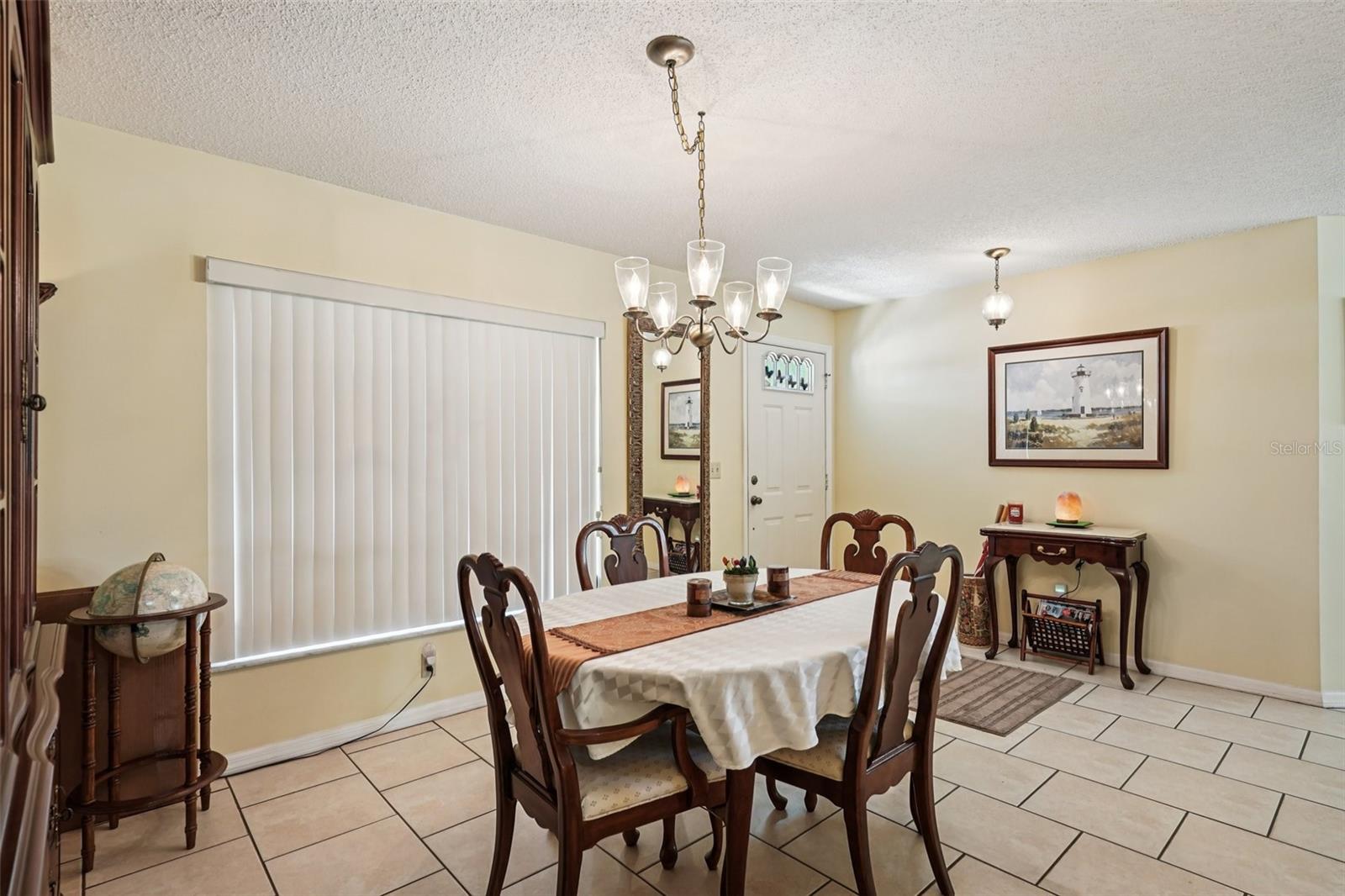 1805 NEW BEDFORD DR