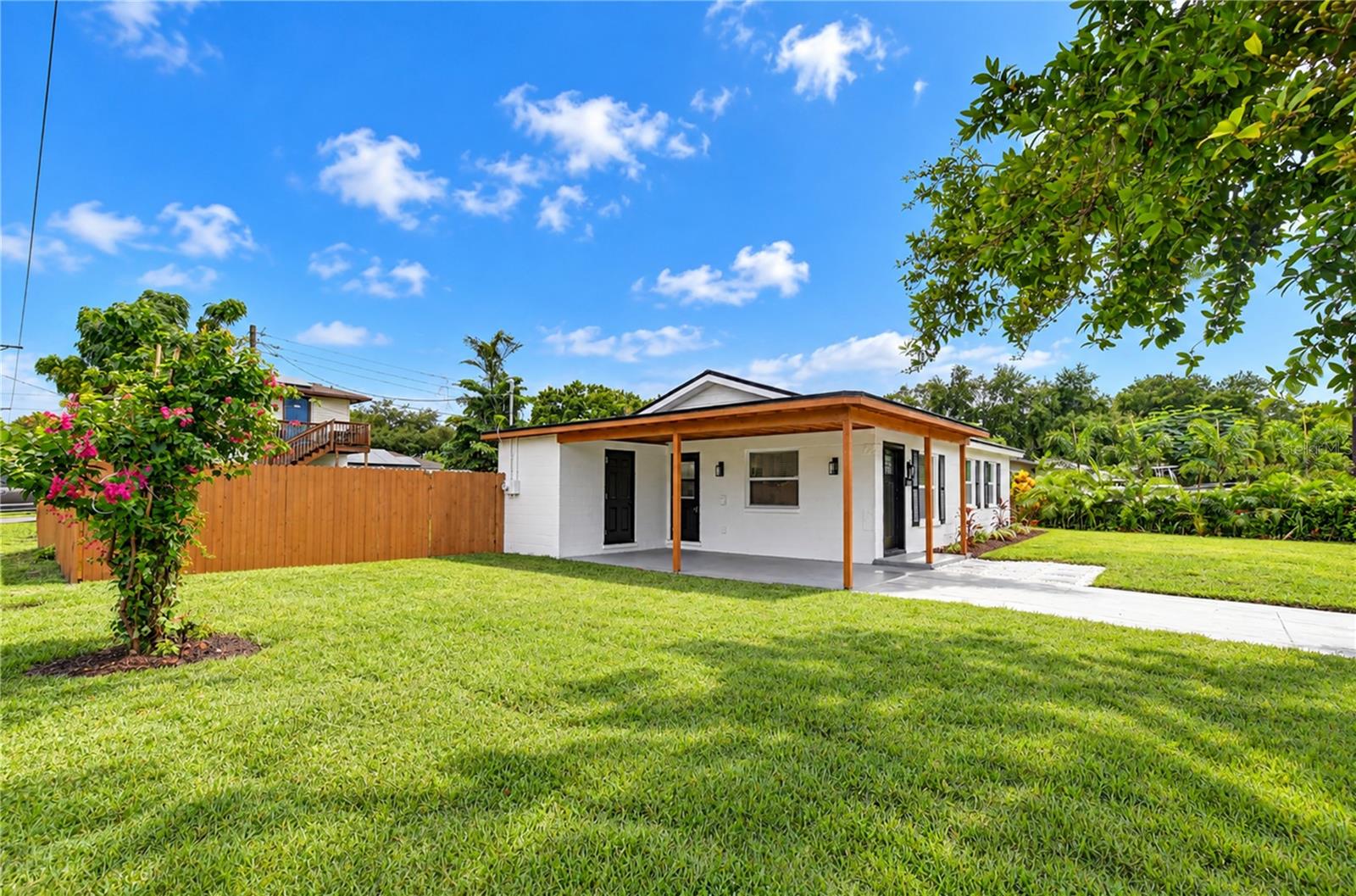 4000 W WALLACE AVE