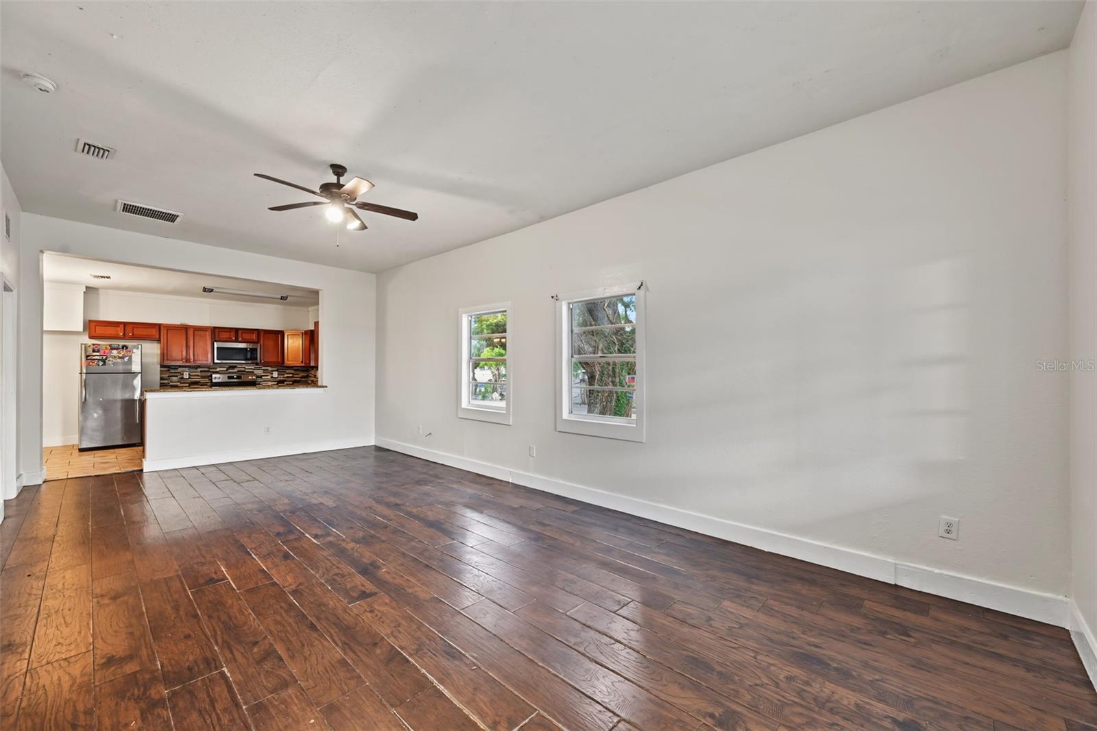 1301 E 18TH AVE