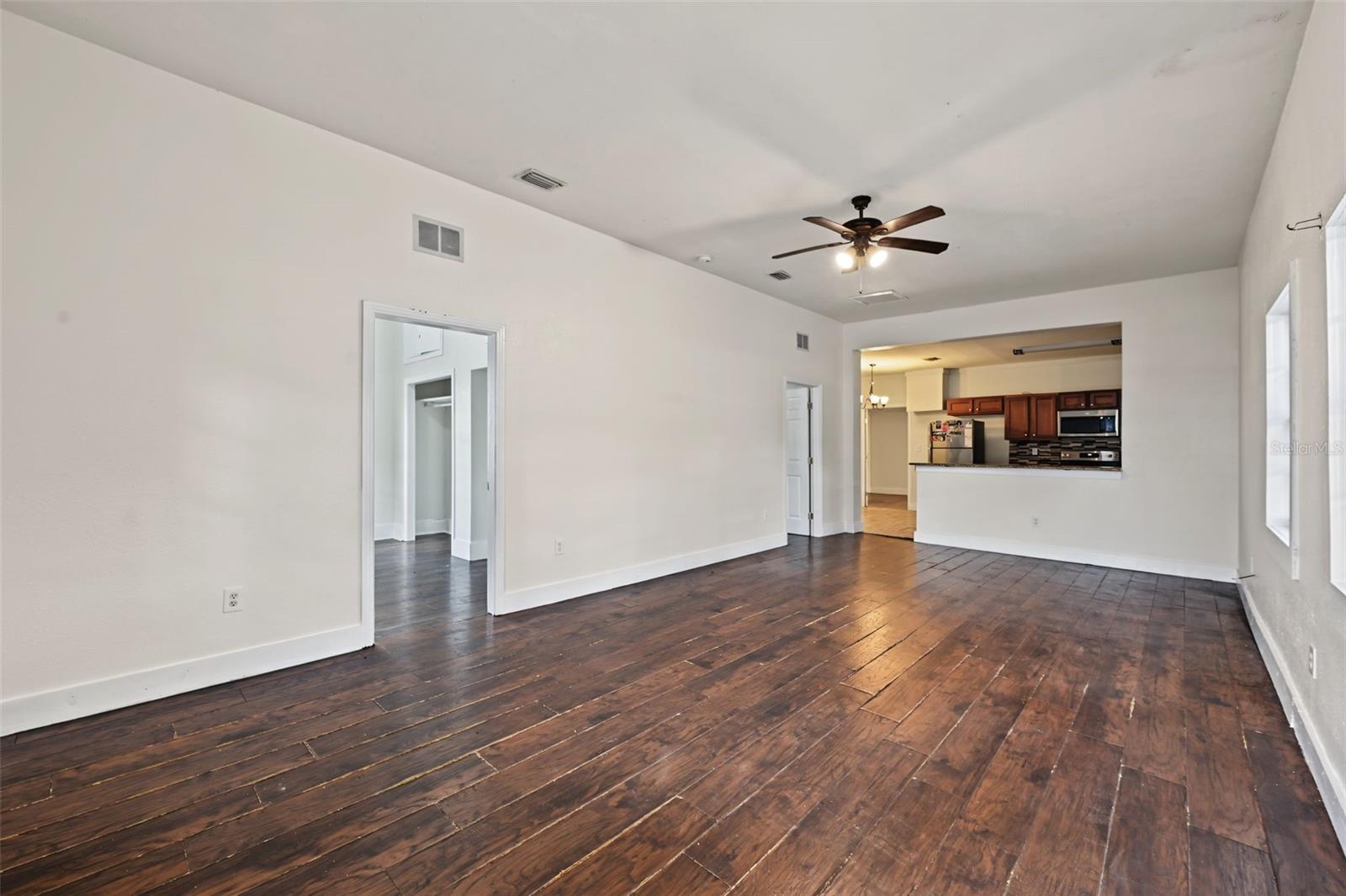 1301 E 18TH AVE
