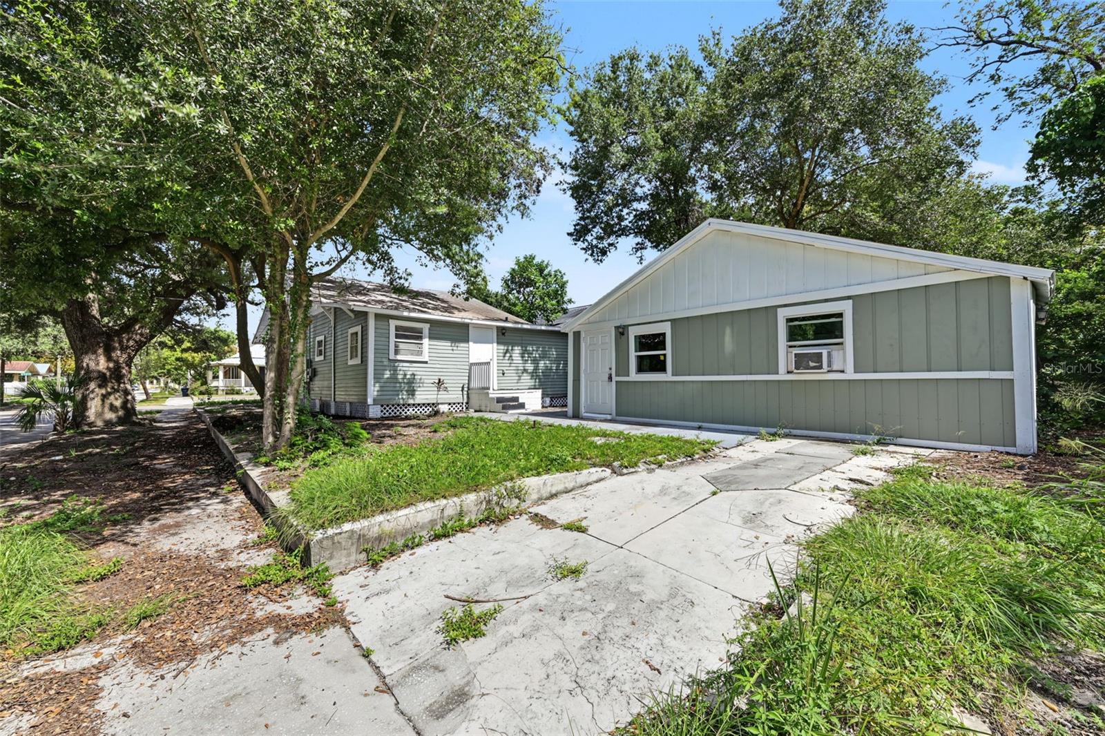 1301 E 18TH AVE