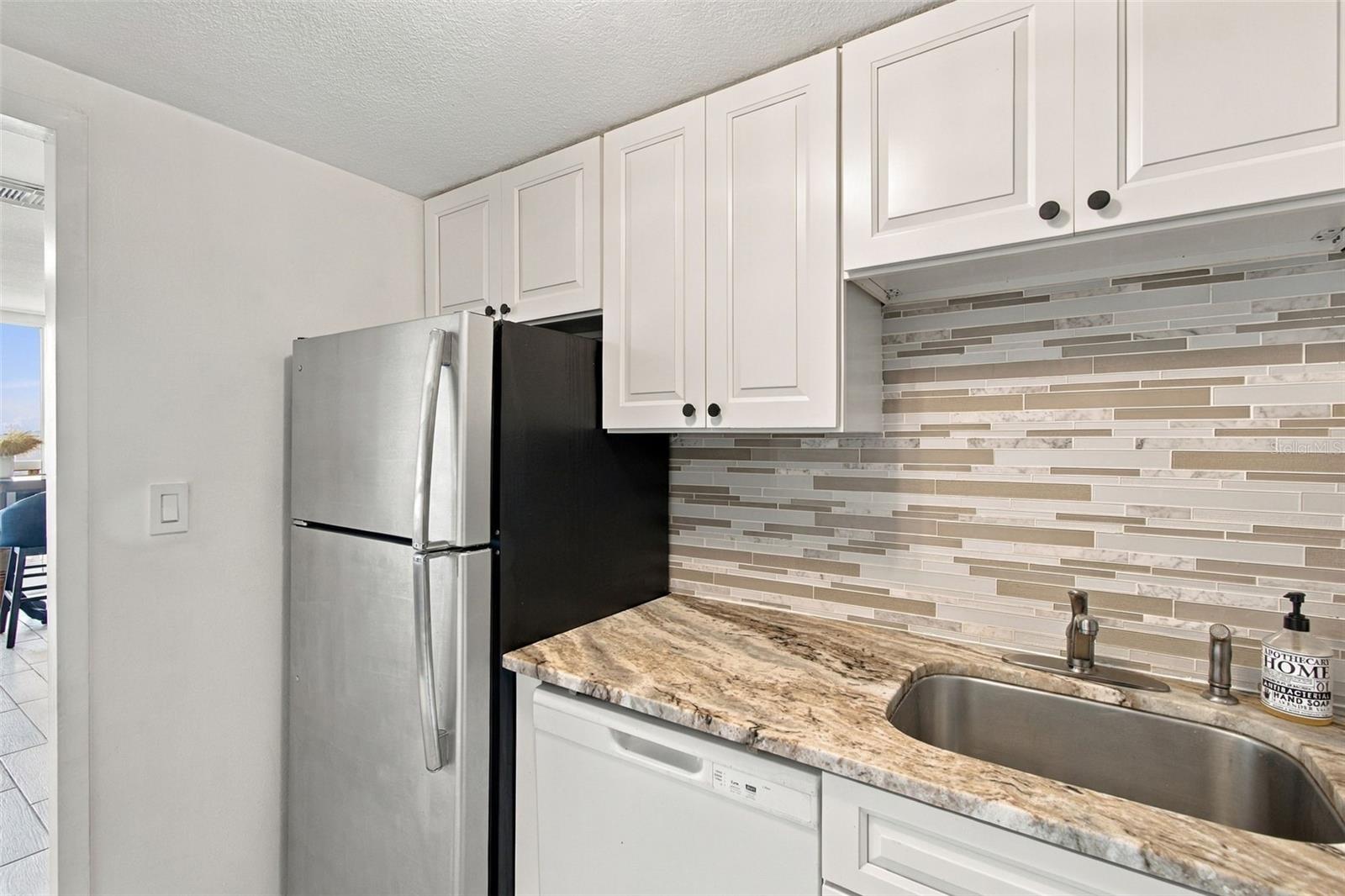 4015 BAYSHORE BLVD #11A