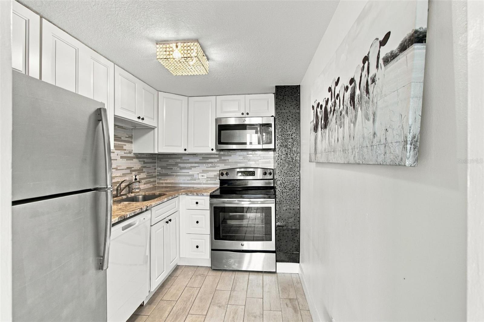 4015 BAYSHORE BLVD #11A