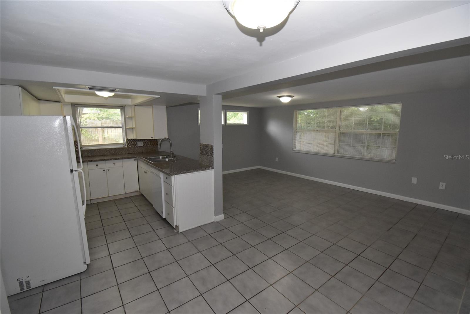 3212 BLUE BIRD DR