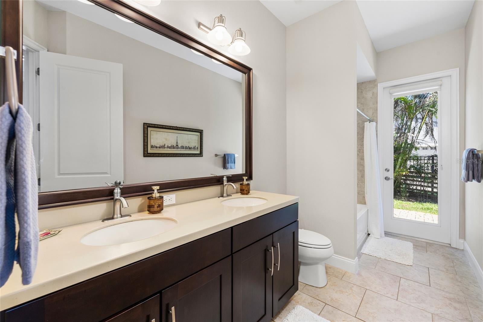 5915 ALANA LEIGH PL