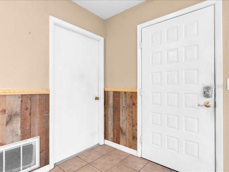 12805 PECAN TREE DR