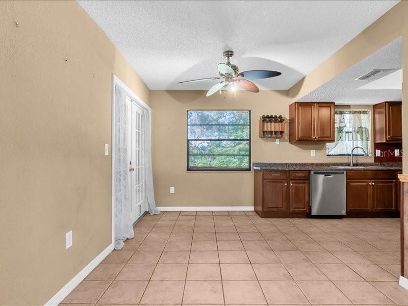 12805 PECAN TREE DR