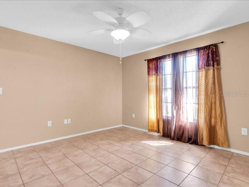 12805 PECAN TREE DR
