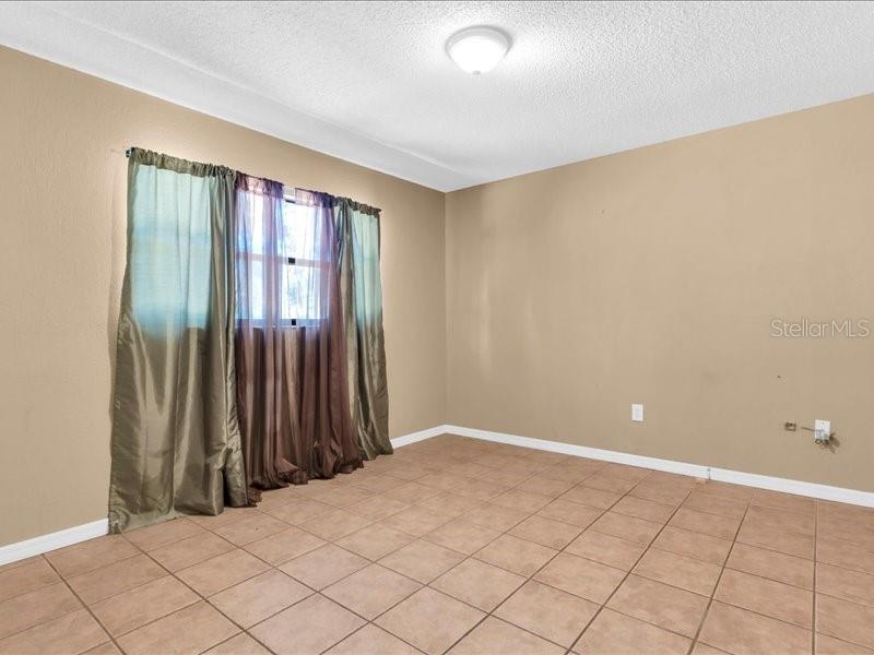 12805 PECAN TREE DR