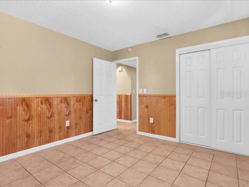 12805 PECAN TREE DR
