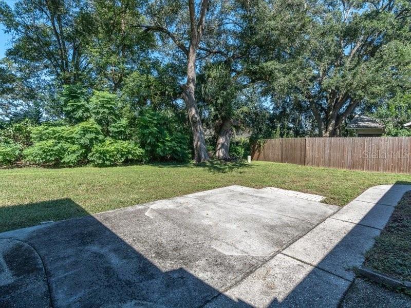 12805 PECAN TREE DR