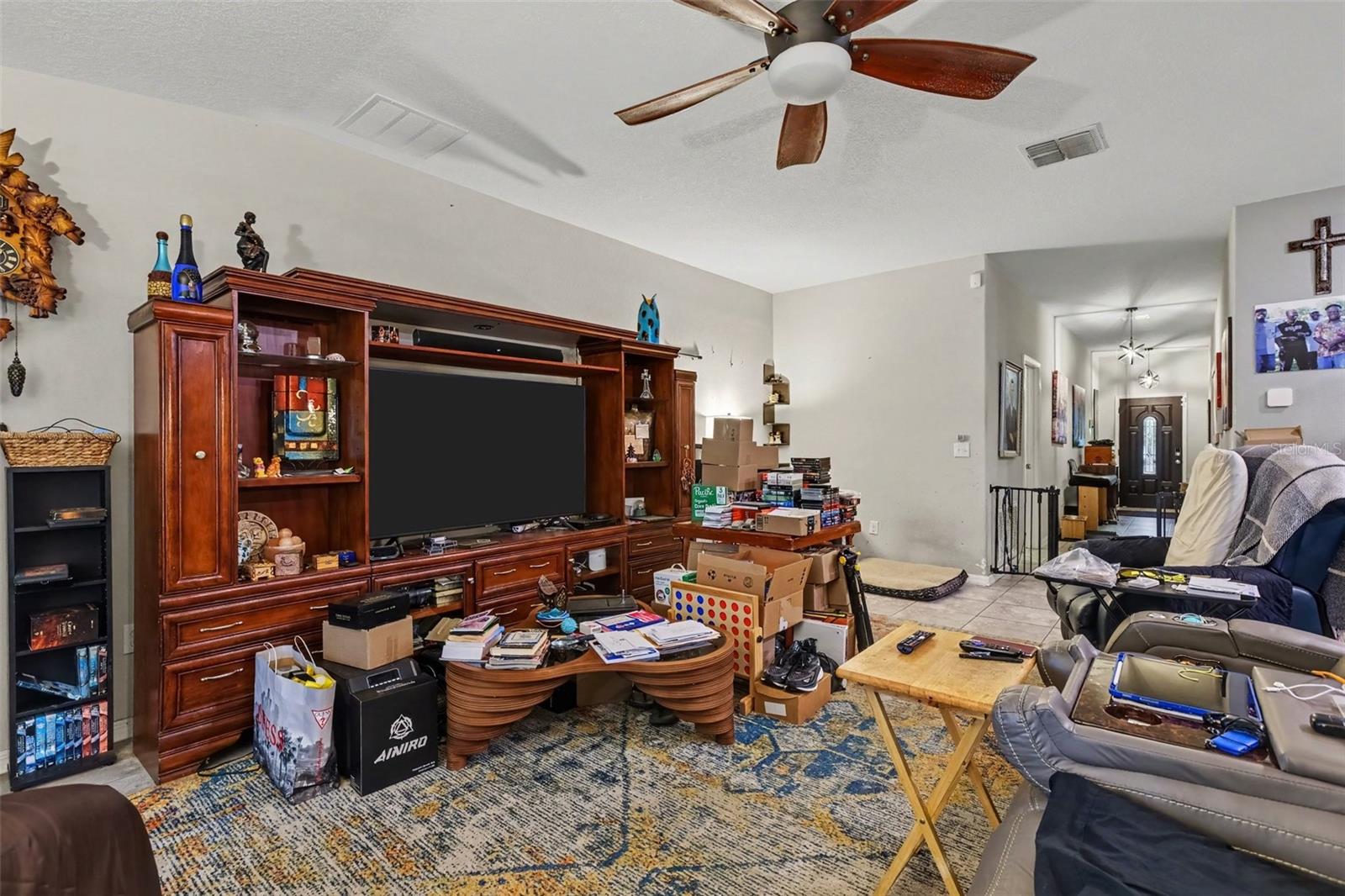 223 CASCADE BEND DR